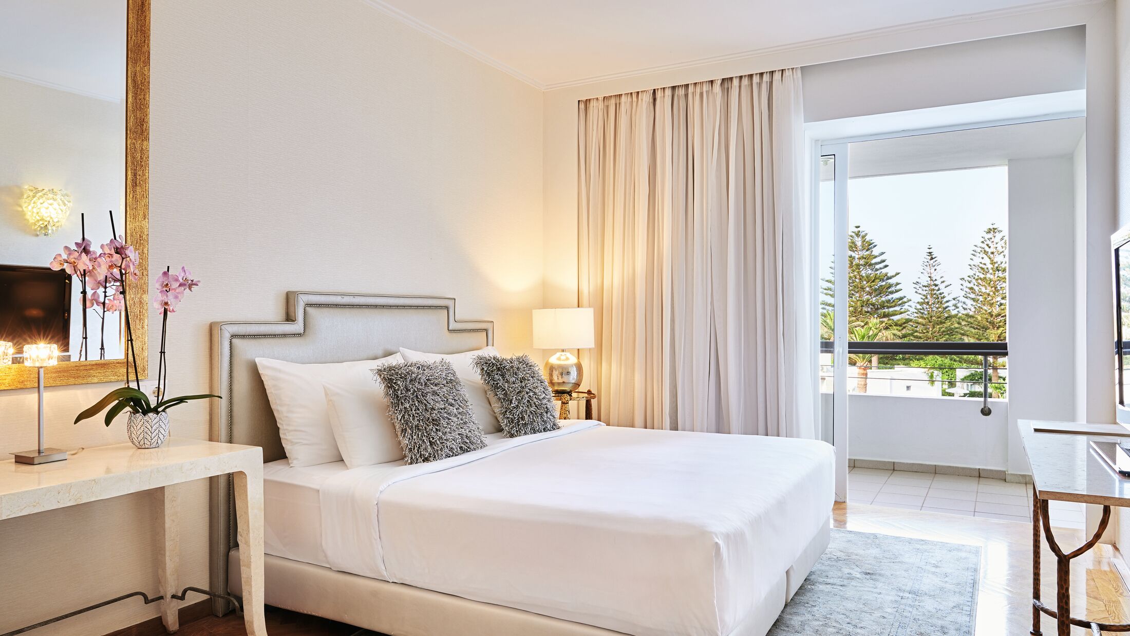 Grecotel-Creta-Palace-2022-Double-Room-001-120840-Hybris