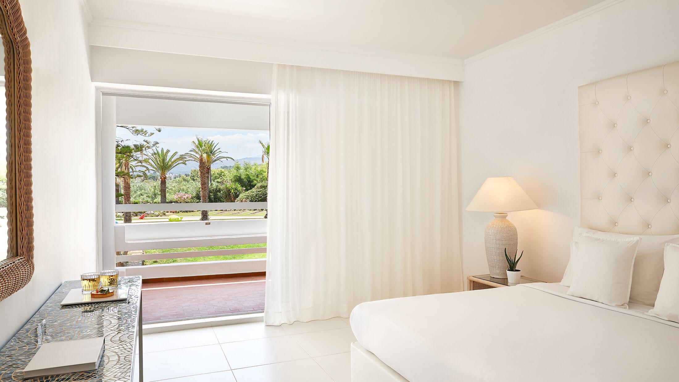 Grecotel-White-Palace-2022-White-Family-Suite-001-121837-Hybris