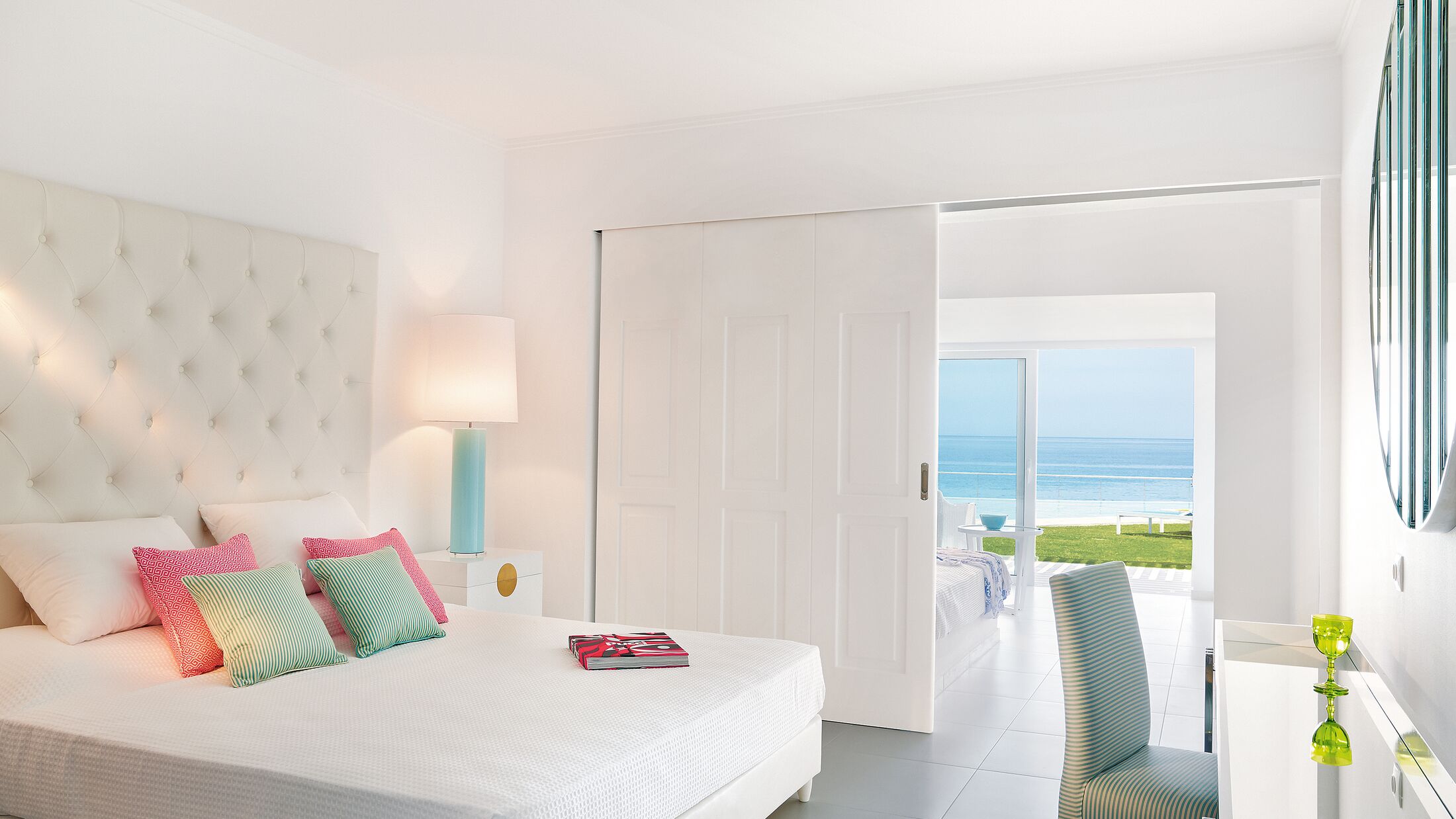 Grecotel-White-Palace-2022-Yali-Seafront-Suite-001-121837-Hybris