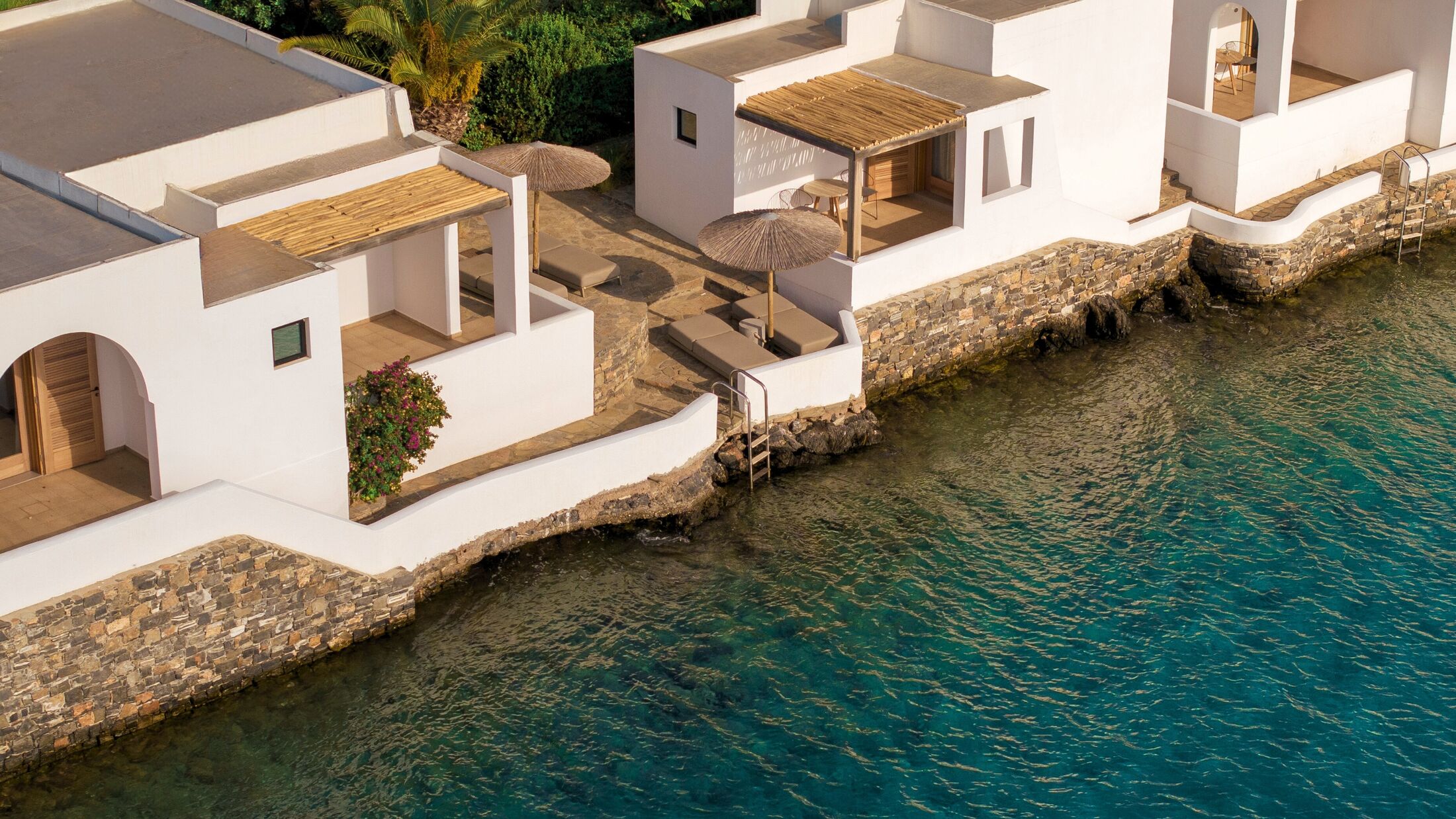 Superior Seafront Bungalow