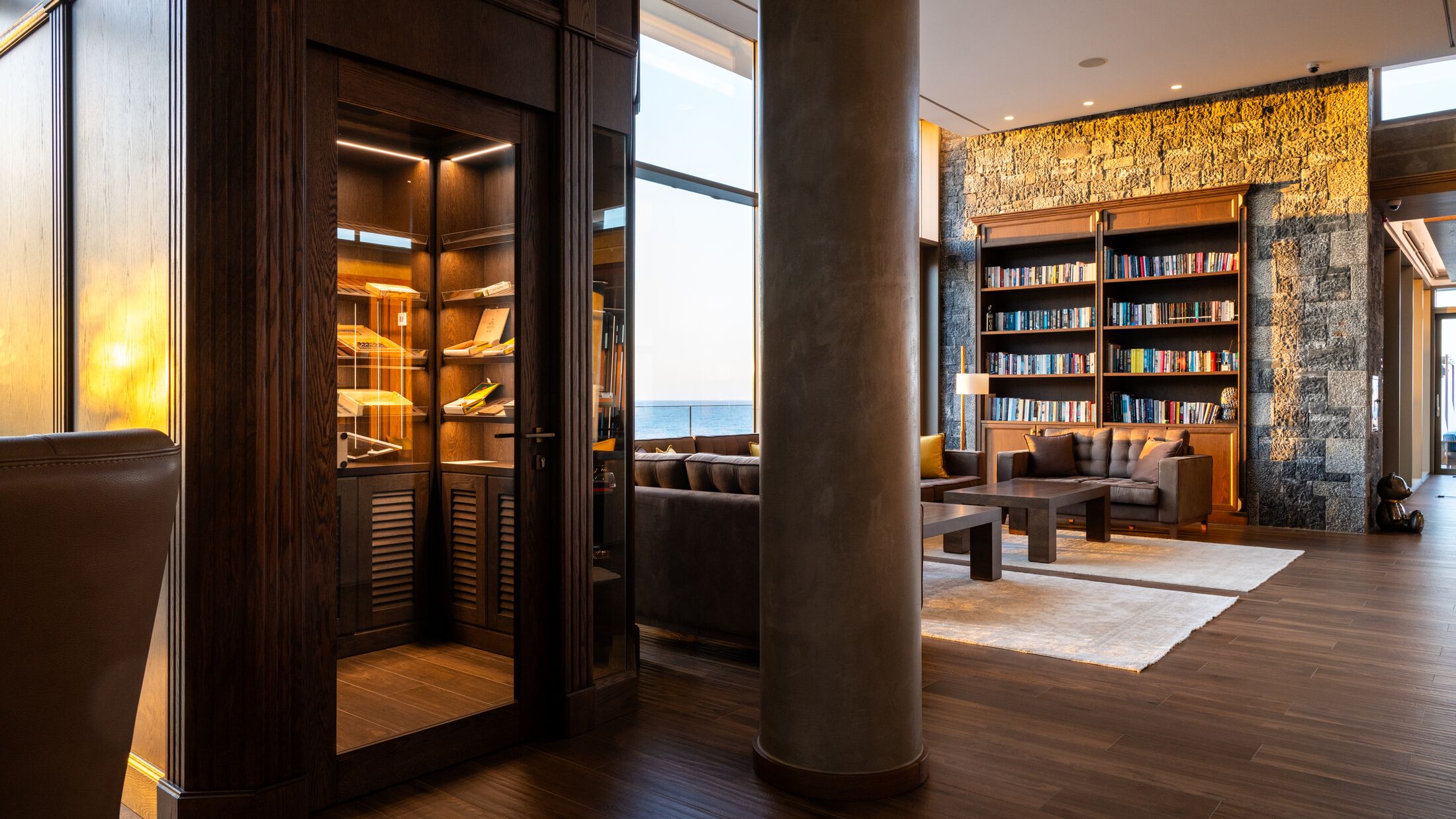 Artemis Main Lobby Bar