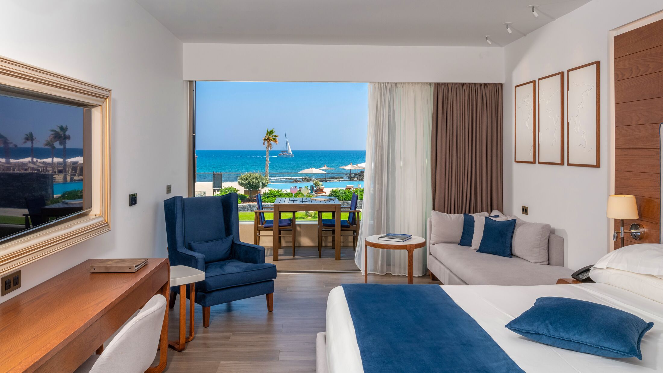 Nana-Princess-2023-Aquamarine-Suite-006-121916-Hybris