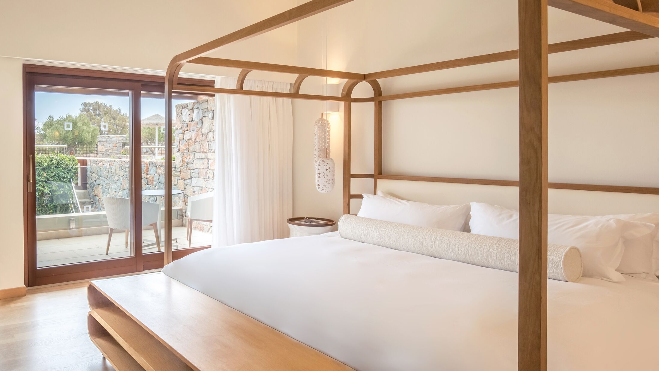 Blue-Palace-2024-Blue-Maisonette-Suite-Private-Pool-007-114560-Hybris