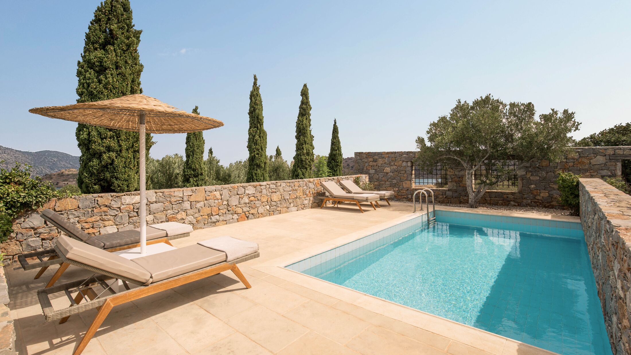 Blue-Palace-2024-Junior-Suite-Private-Pool-Sea-View-003-114560-Hybris