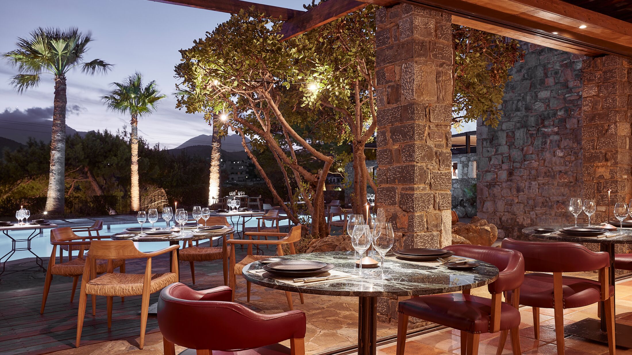 St-Nicolas-Bay-2025-Minotaure-Restaurant-001-119646-Hybris