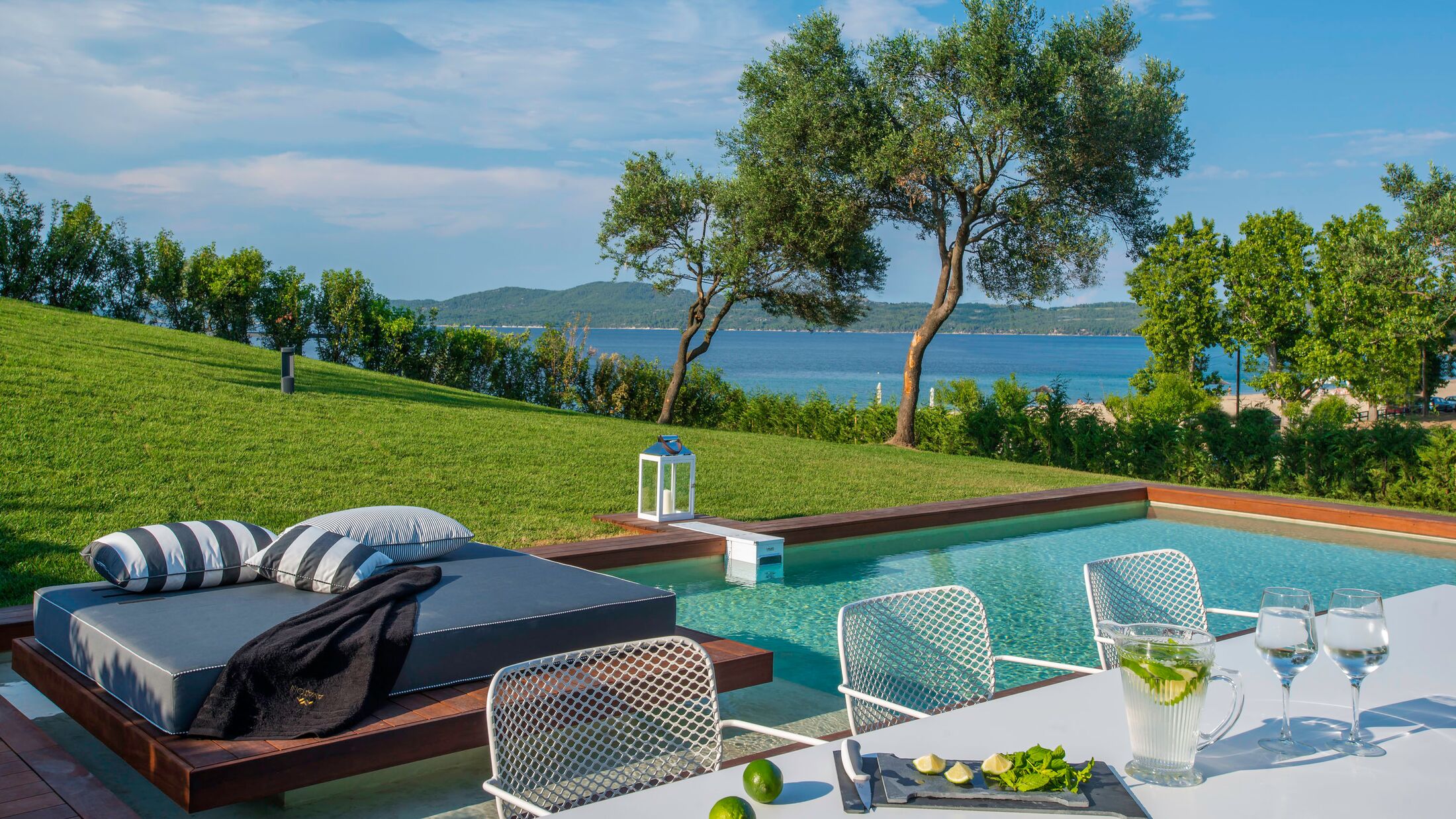 Avaton-Halkidiki-2023-Swimming-Pool-001-300341-Hybris