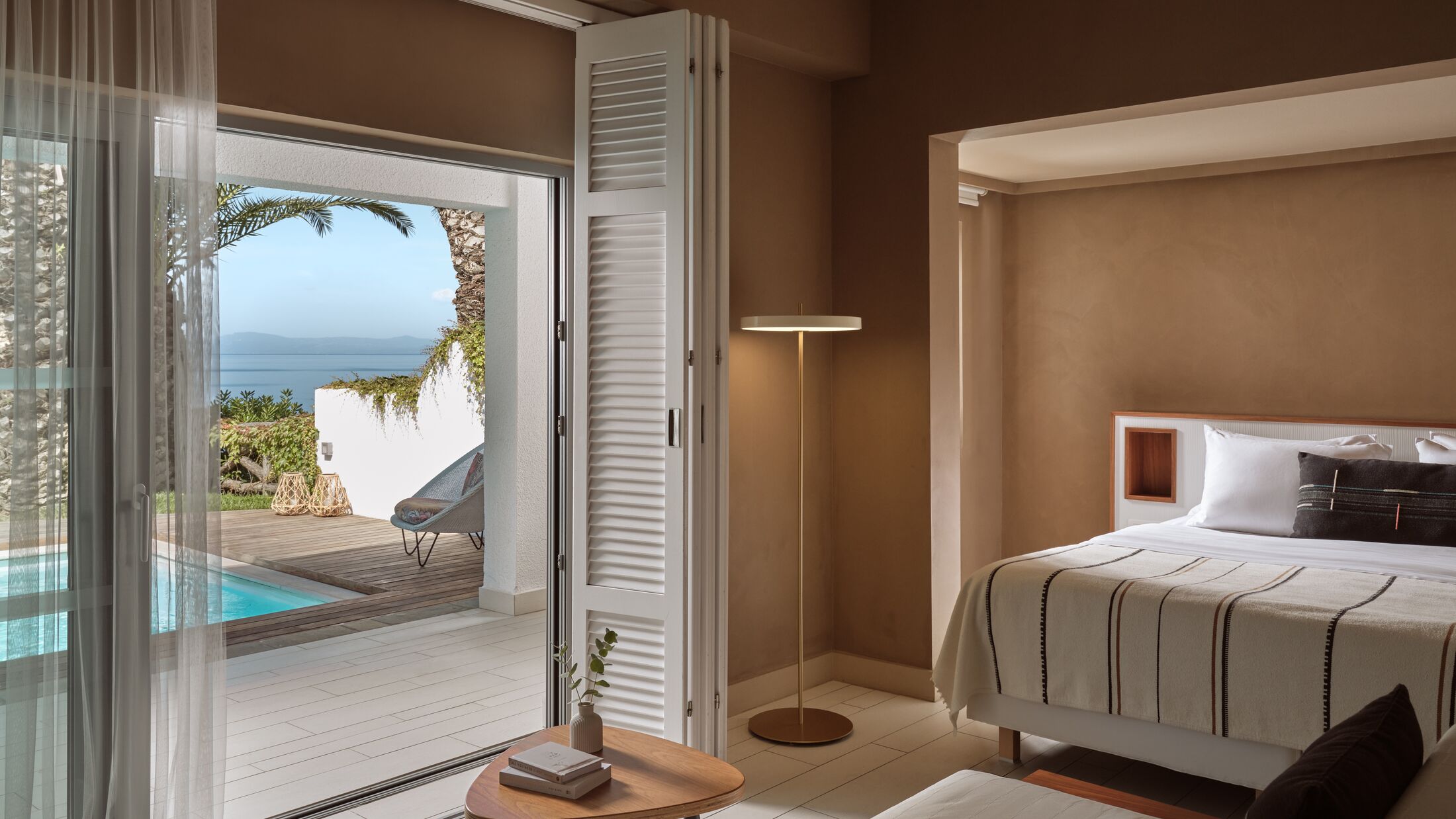 Eagles-Palace-2024-Bungalow-Private-Pool-Sea-View-002-113687-Hybris