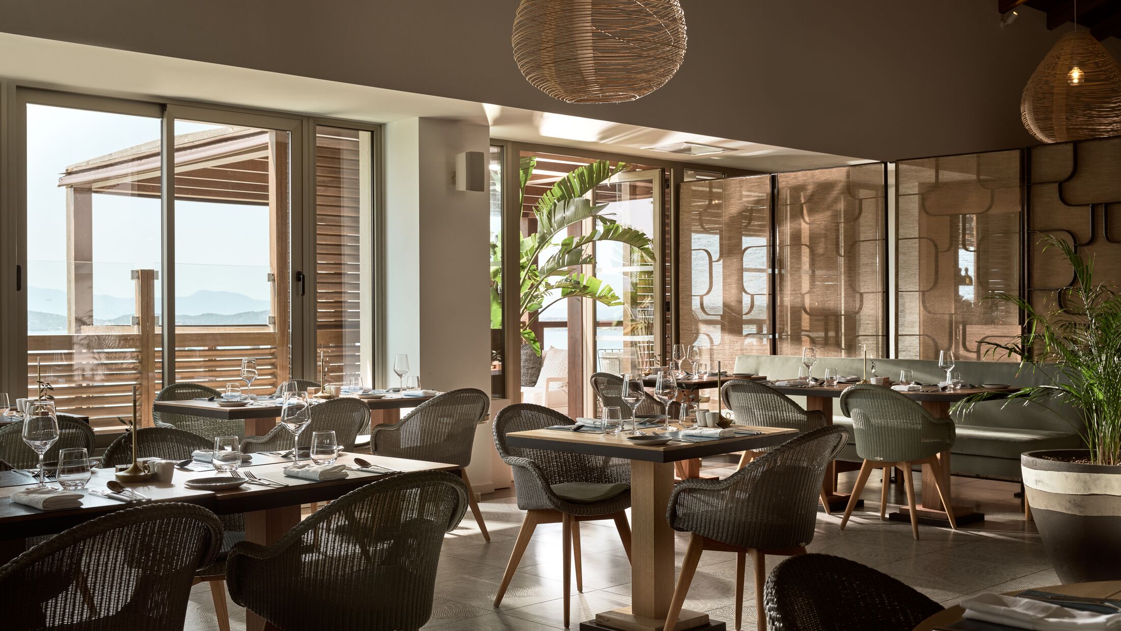 Eagles-Villas-2023-Lofos-Restaurant-001-120620-Hybris