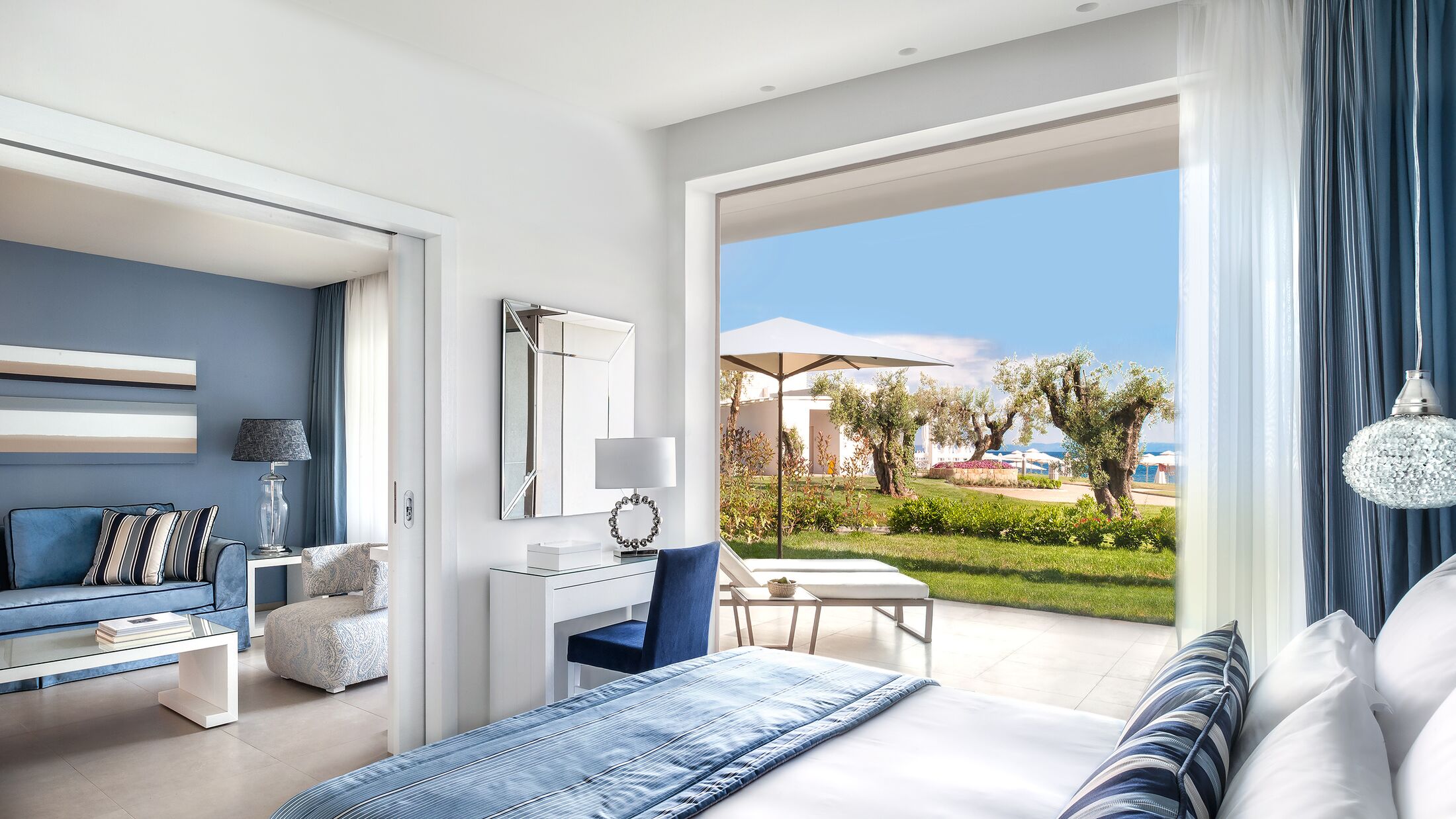 Ikos-Olivia-2023-One-Bedroom-Bungalow-Suite-Balcony-Sea-View-001-119808-Hybris