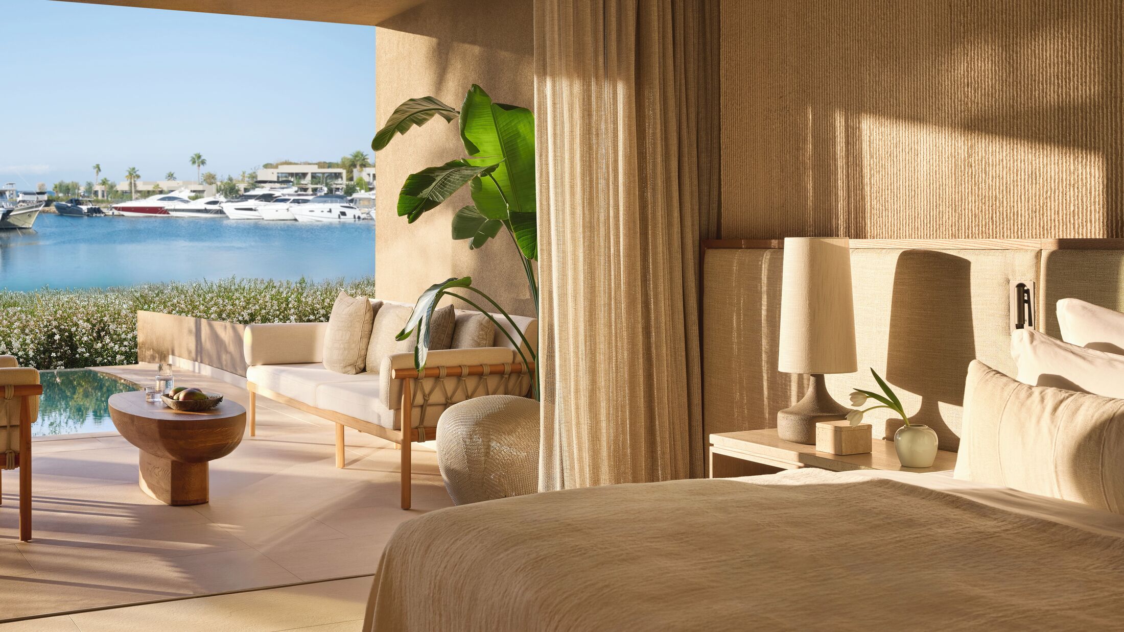 Three Bedroom Grand Residence with Private Pool and Marina View