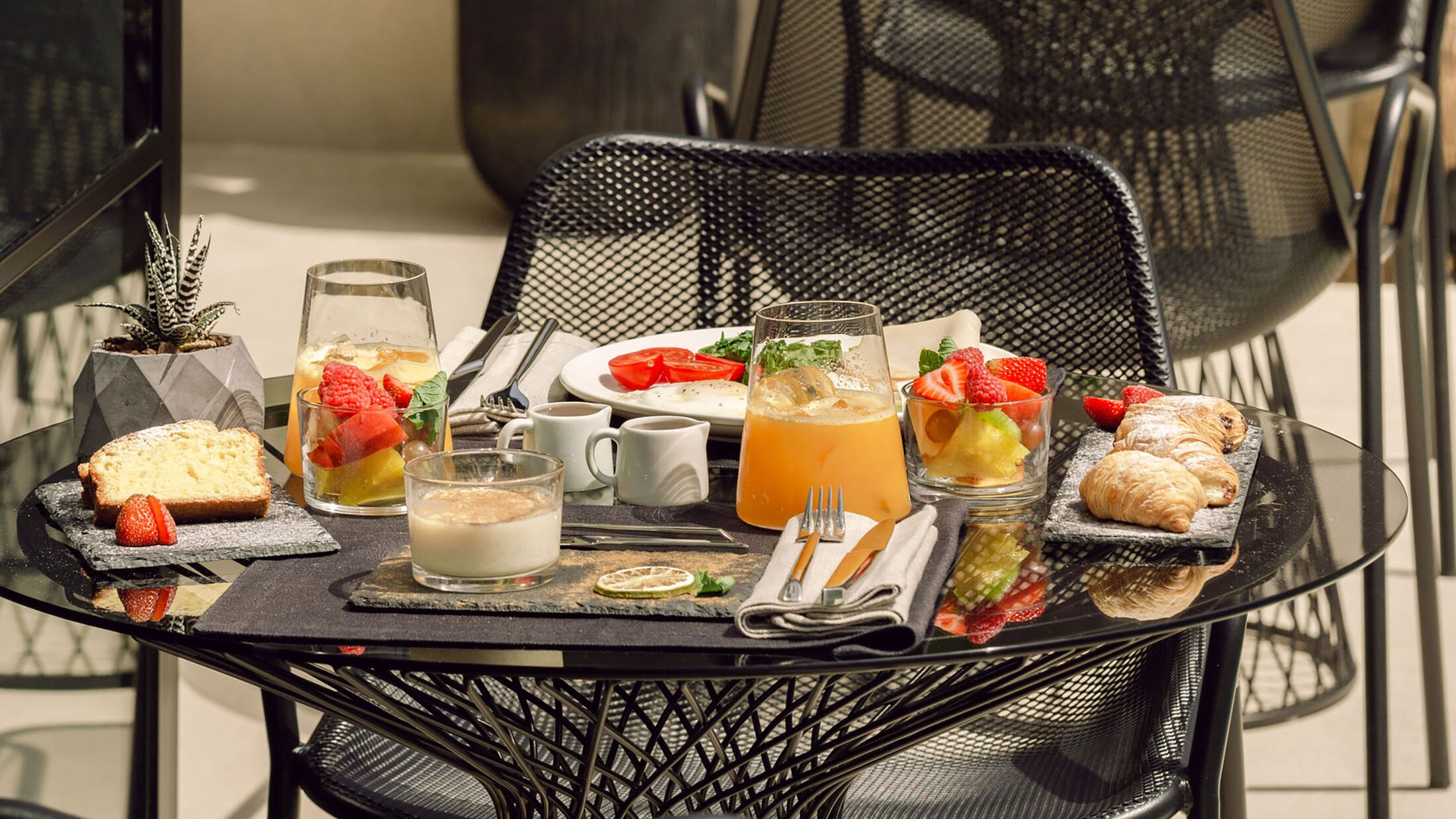 Canale Hotel & Suites