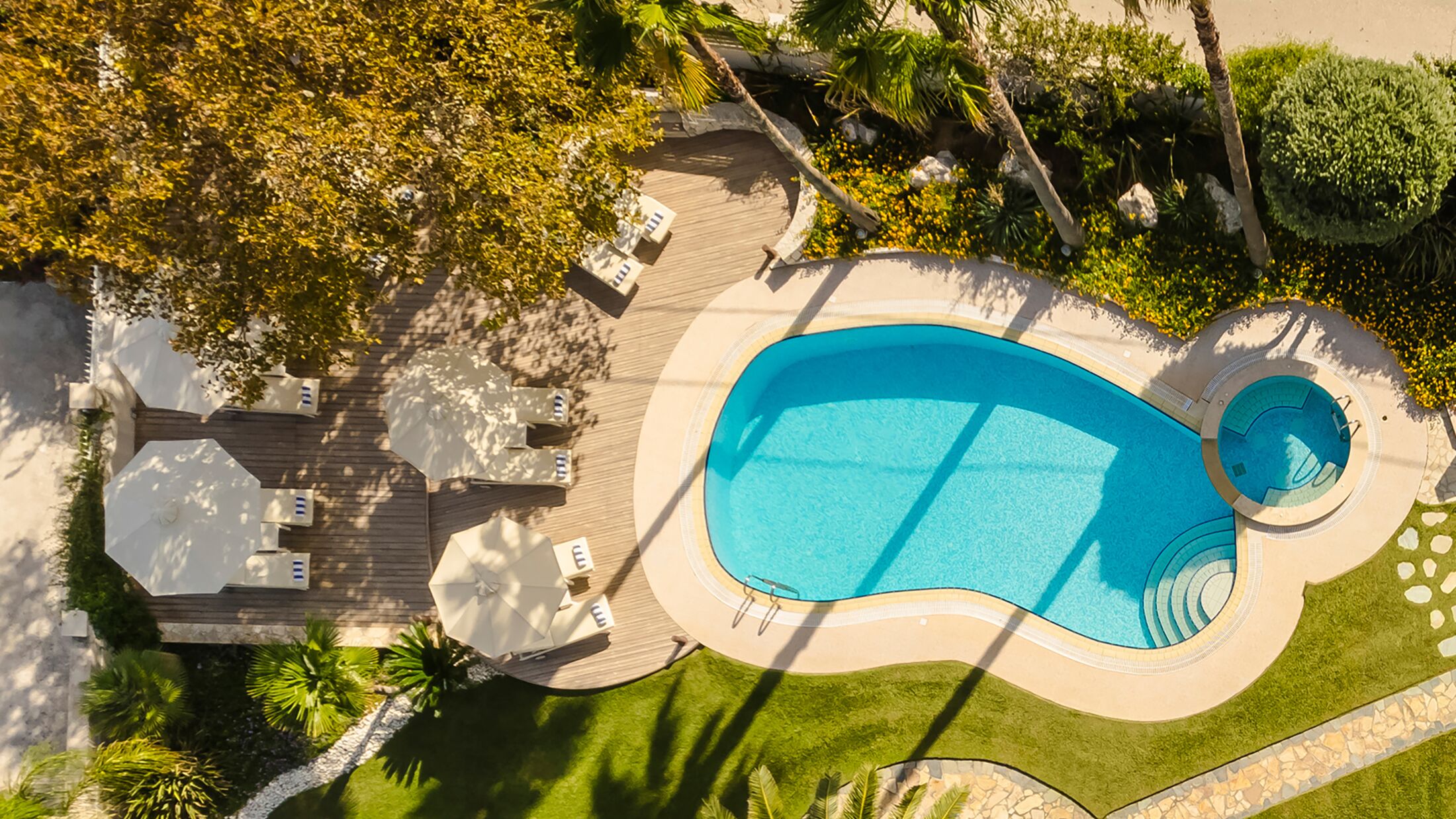 Costa-2024-Swimming-Pool-002-113963-Hybris