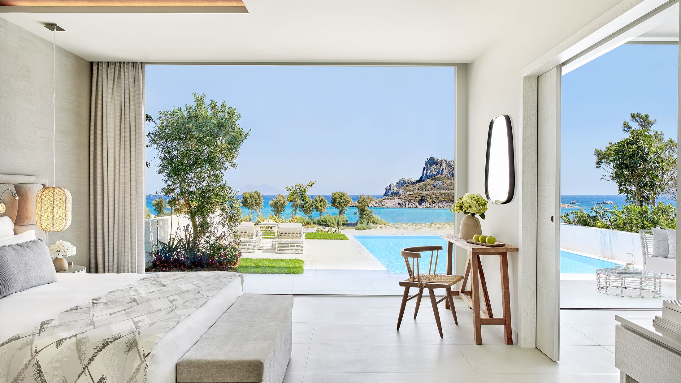 Ikos-Aria-2024-Deluxe-One-Bedroom-Suite-Private-Pool-001-121350-Hybris