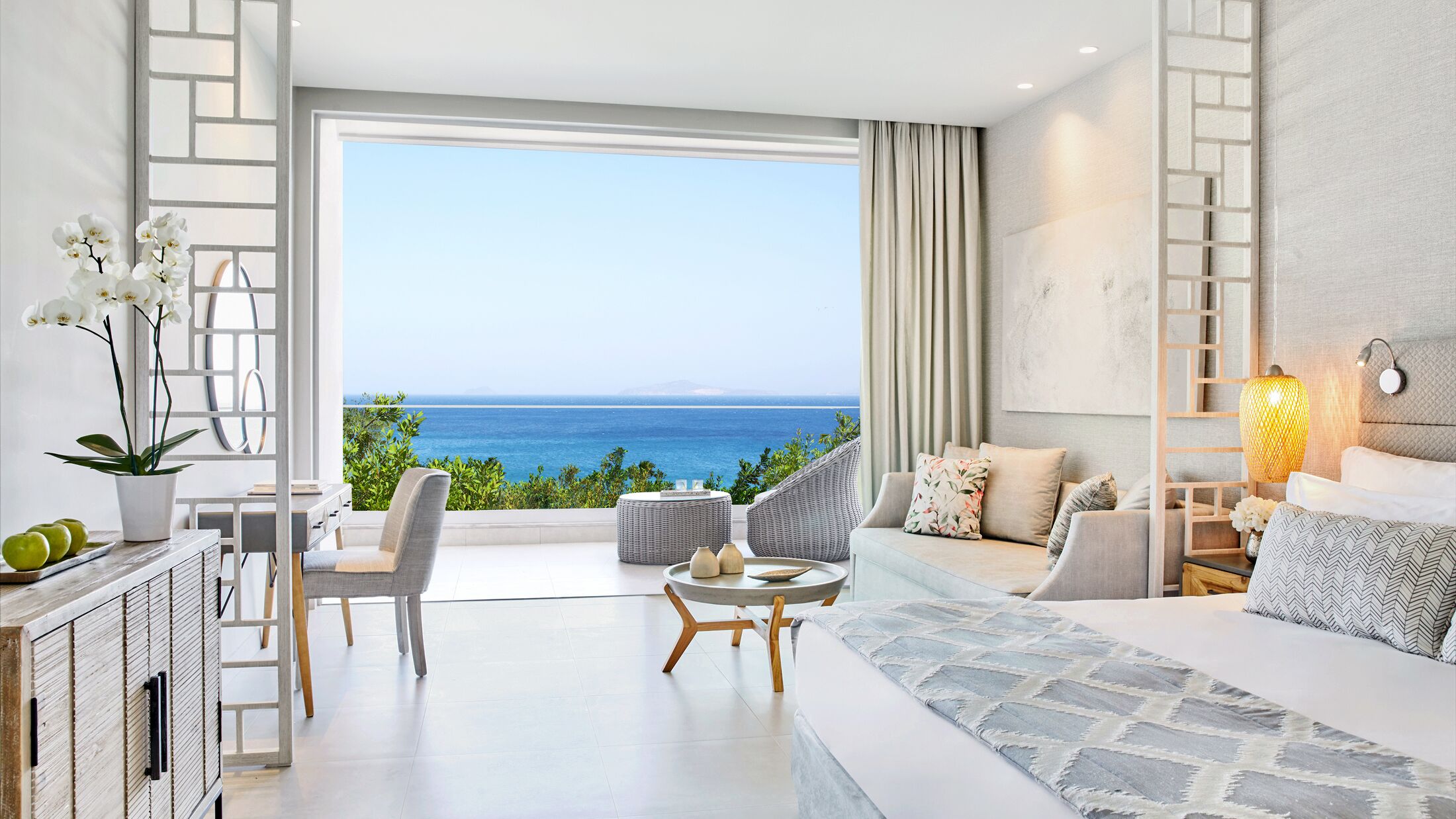 Ikos-Aria-2024-Junior-Suite-Sea-View-001-121350-Hybris