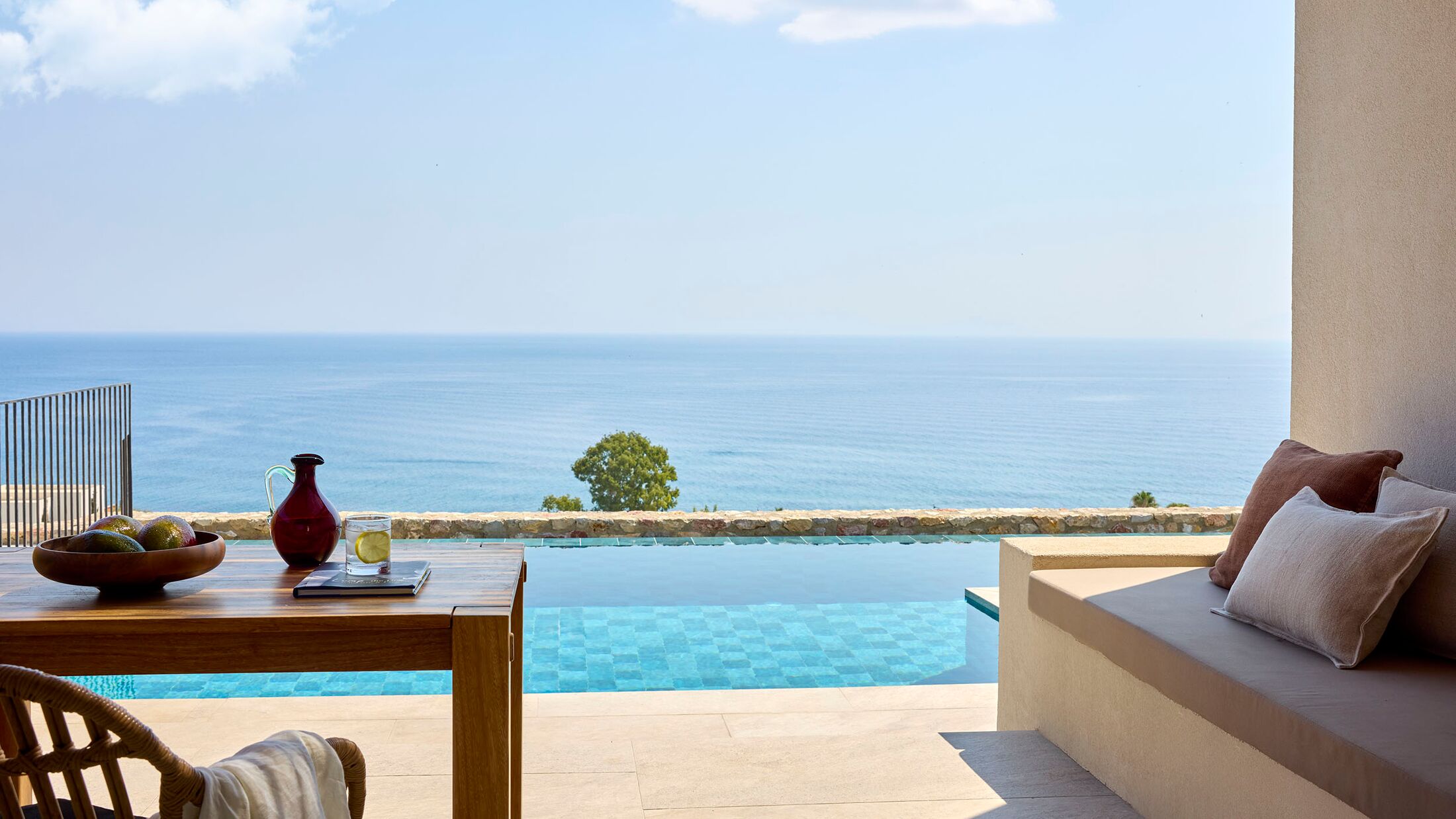 Deluxe Suite with Private Pool and Sea View