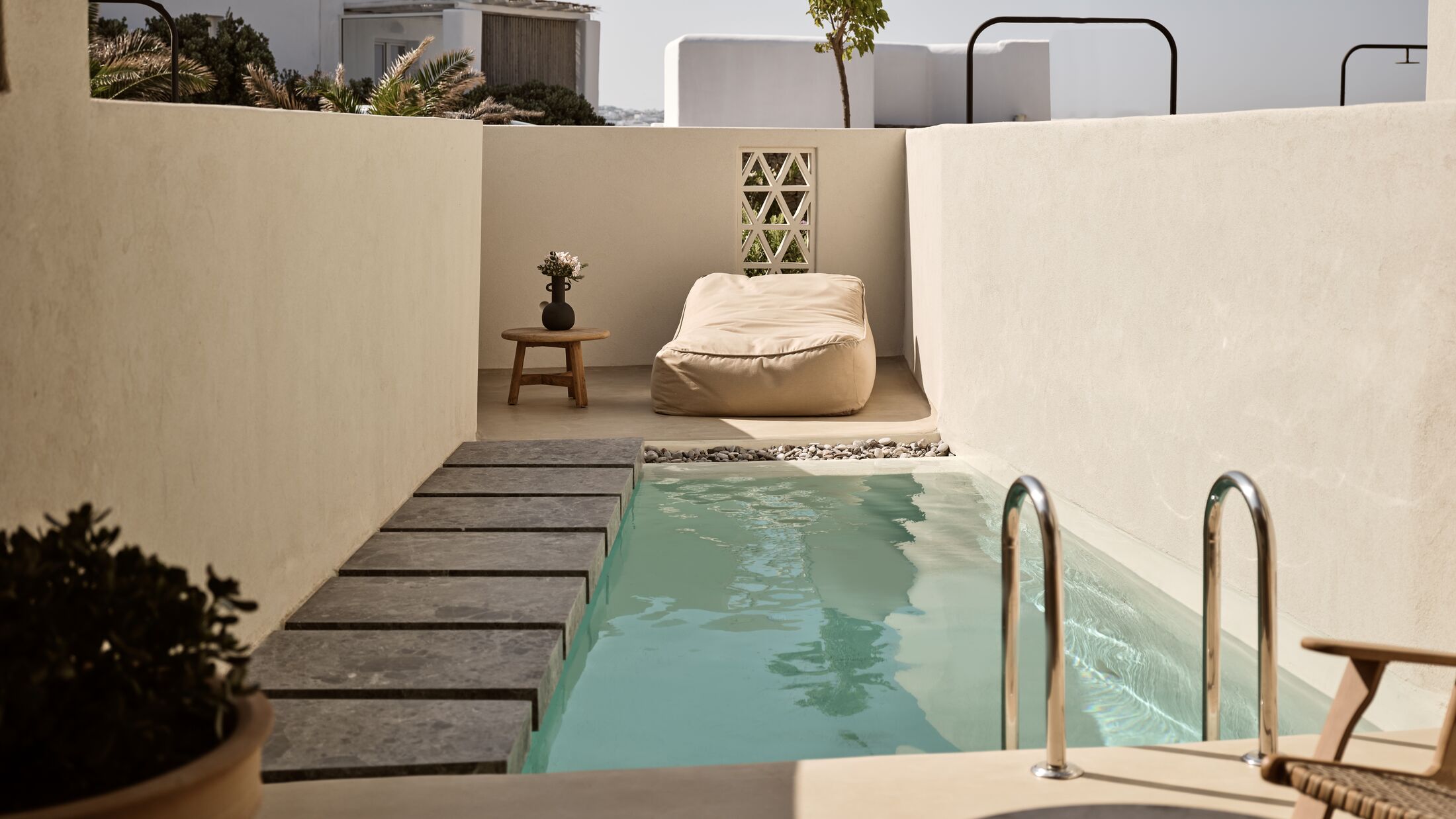 Domes-Noruz-Mykonos-2024-Upbeat-Retreat-Private-Pool-003-121894-Hybris