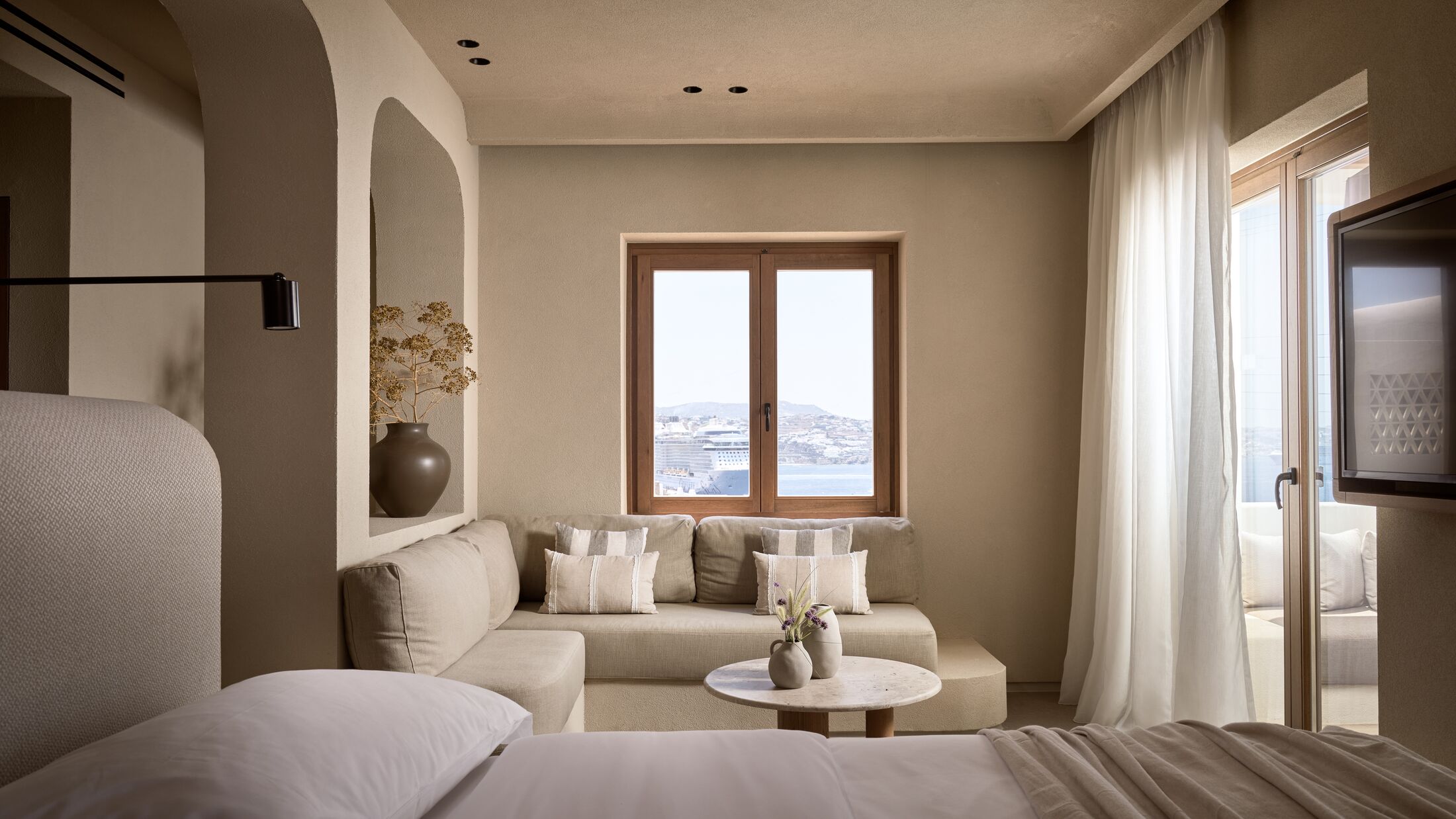 Domes-Noruz-Mykonos-2025-Pure-Haven-Whirlpool-Sea-View-001-121894-Hybris