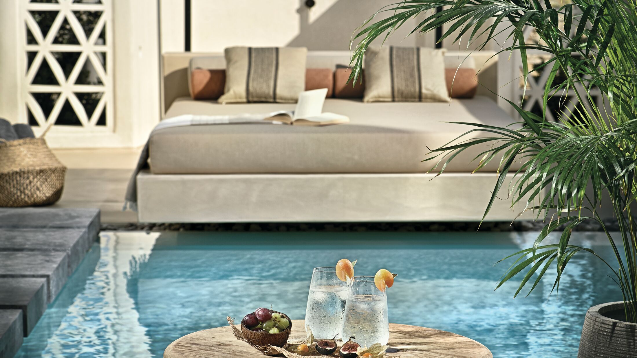 Domes-Noruz-Mykonos-2025-Sublime-Suite-Private-Pool-001-121894-Hybris