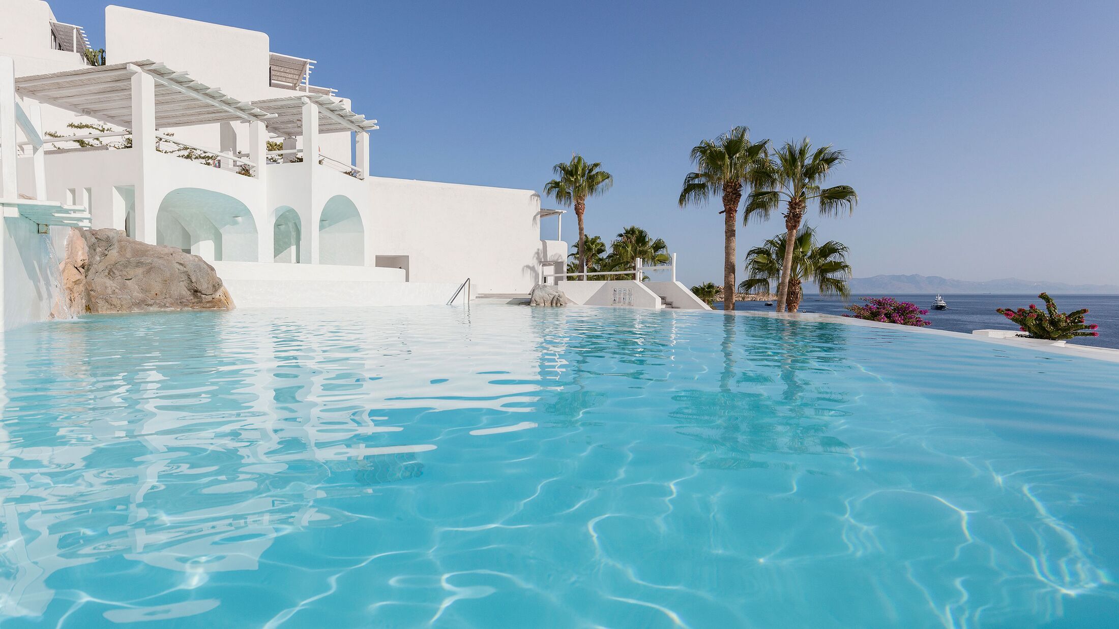 Grecotel-Mykonos-Blu-2024-Swimming-Pool-004-120829-Hybris