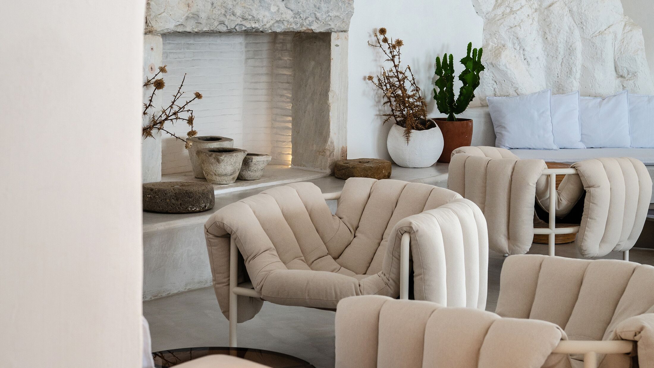 Delos Lounge
