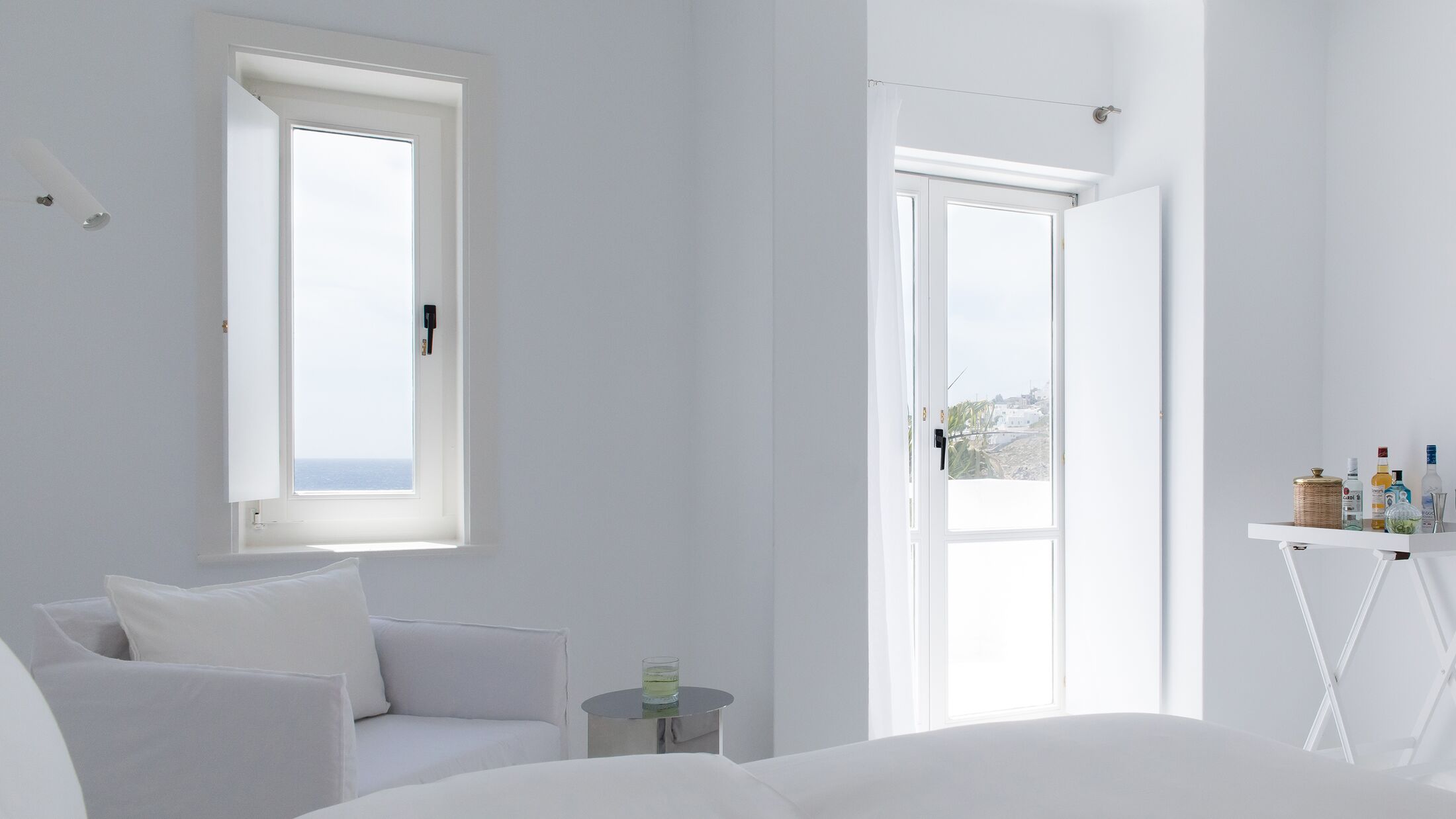 Grecotel-Mykonos-Blu-2024-Island-Bungalow-Deluxe-004-120829-Hybris