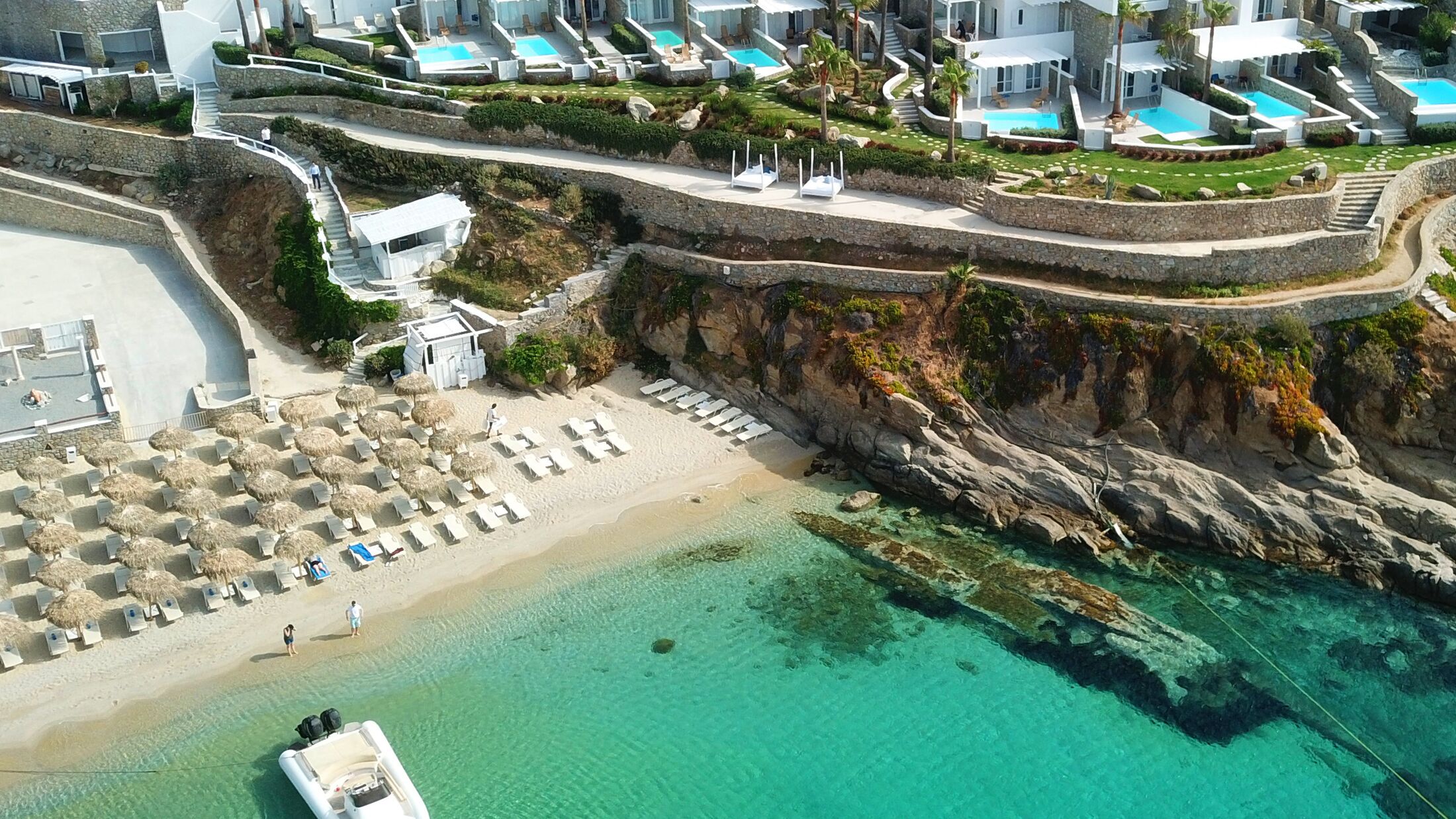 Grecotel-Mykonos-Blu-2024-Beach-View-001-120829-Hybris