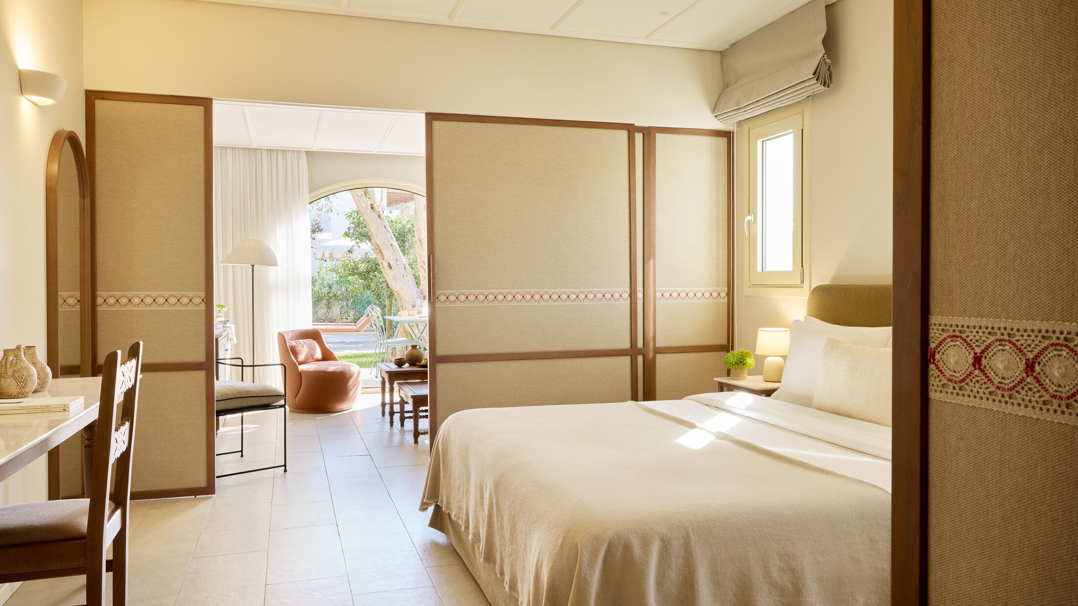 Parga-Beach-2024-Aura-Suite-001-121821-Hybris