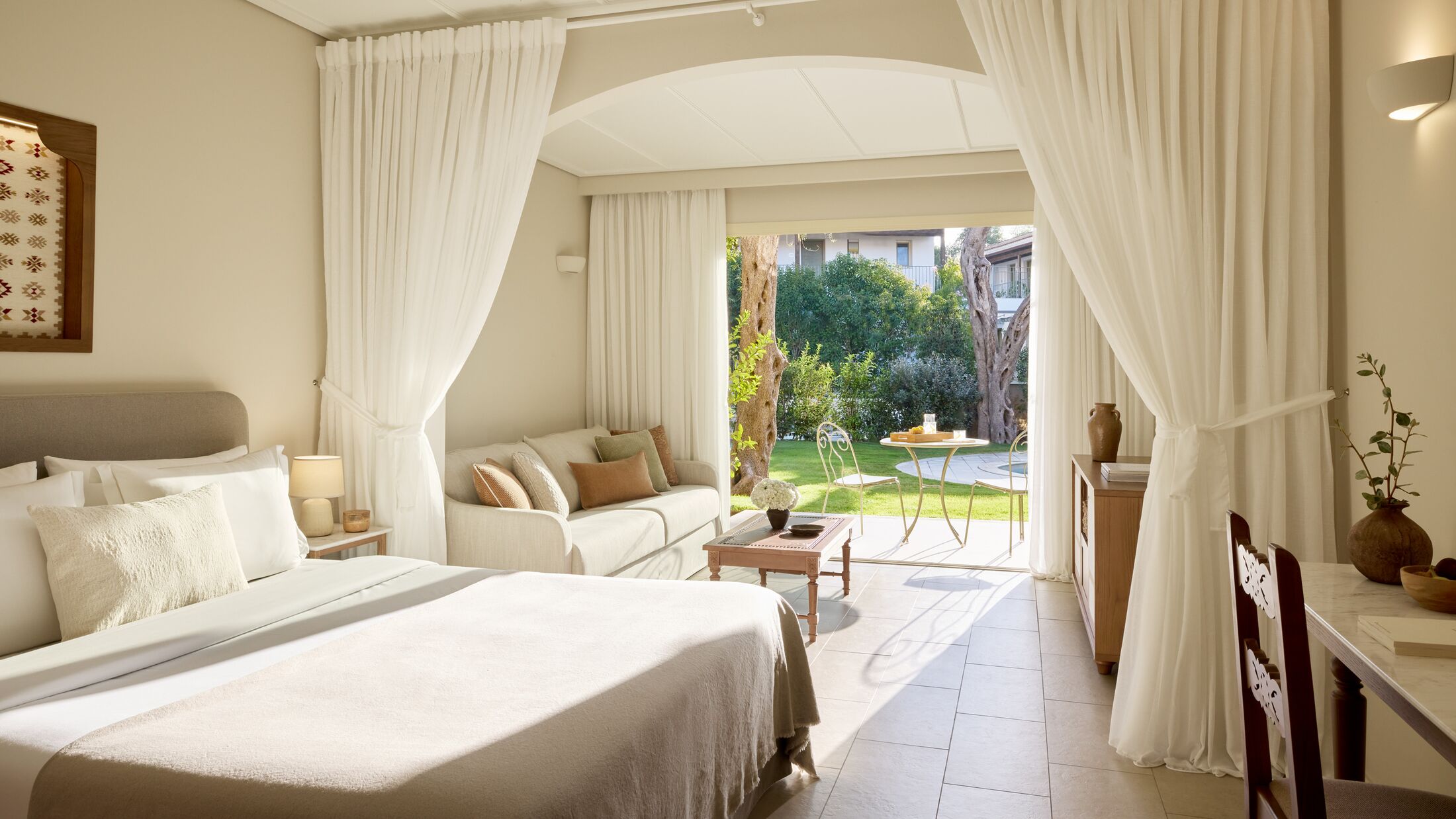 Parga-Beach-2024-Eden-Suite-001-121821-Hybris