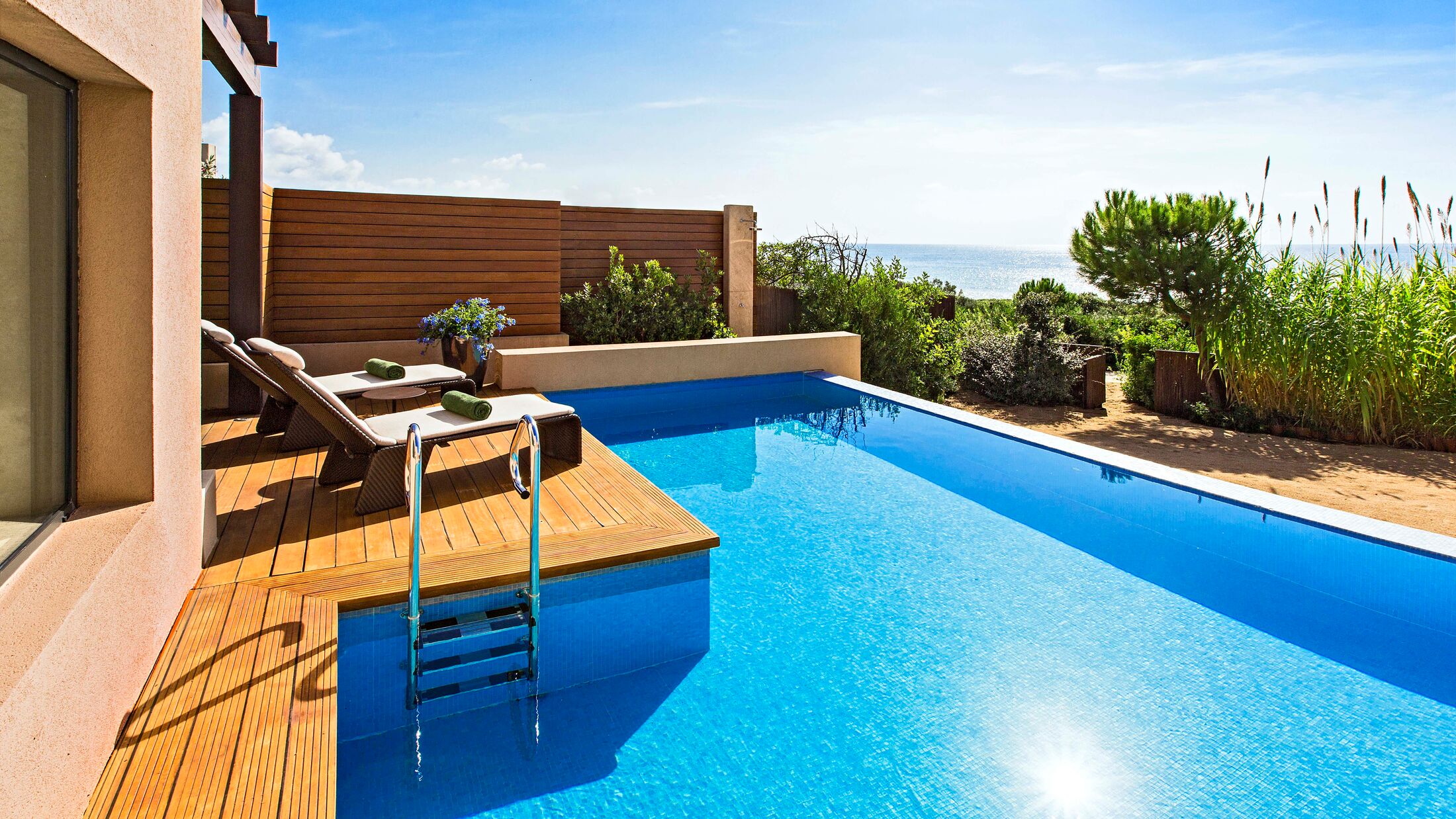 Romanos-2022-Premium-Grand-Infinity-Suite-004-117885-Hybris