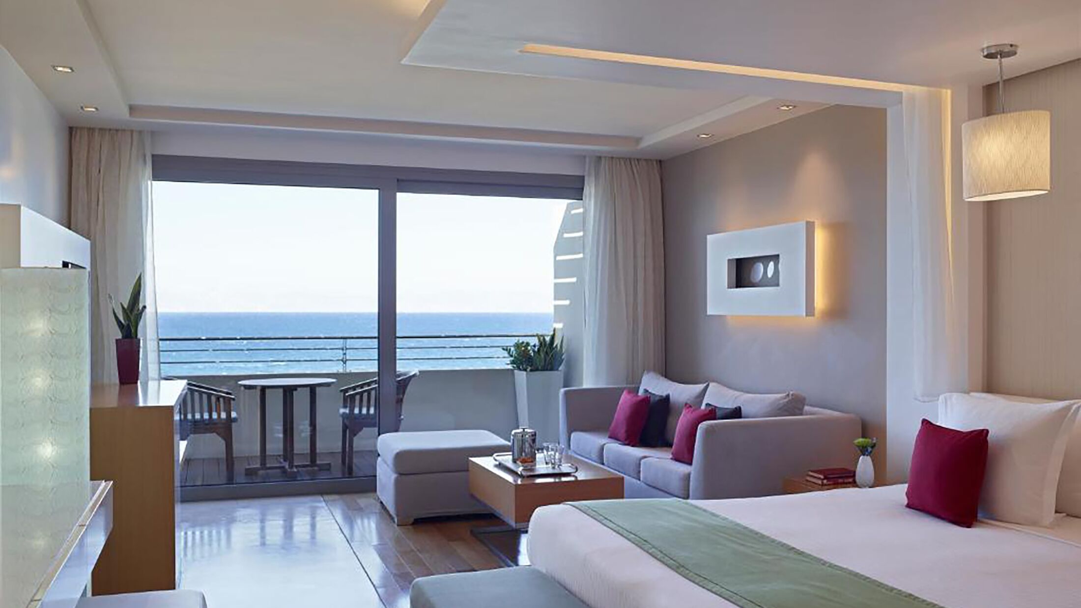 Amus-Rhodes-2024-Amus-Suite-Sea-View-002-117551-Hybris