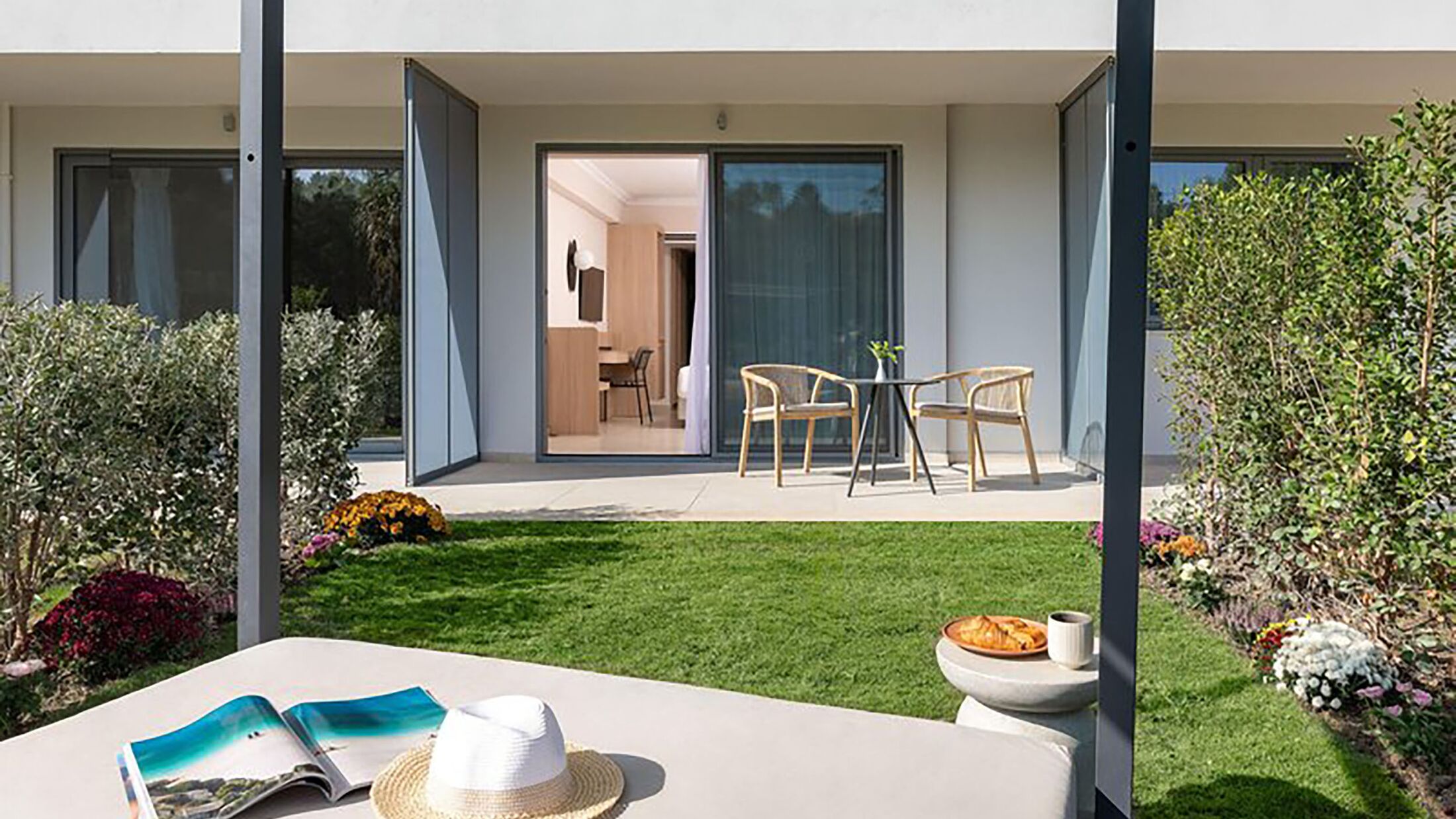 Executive Suite with Private Garden