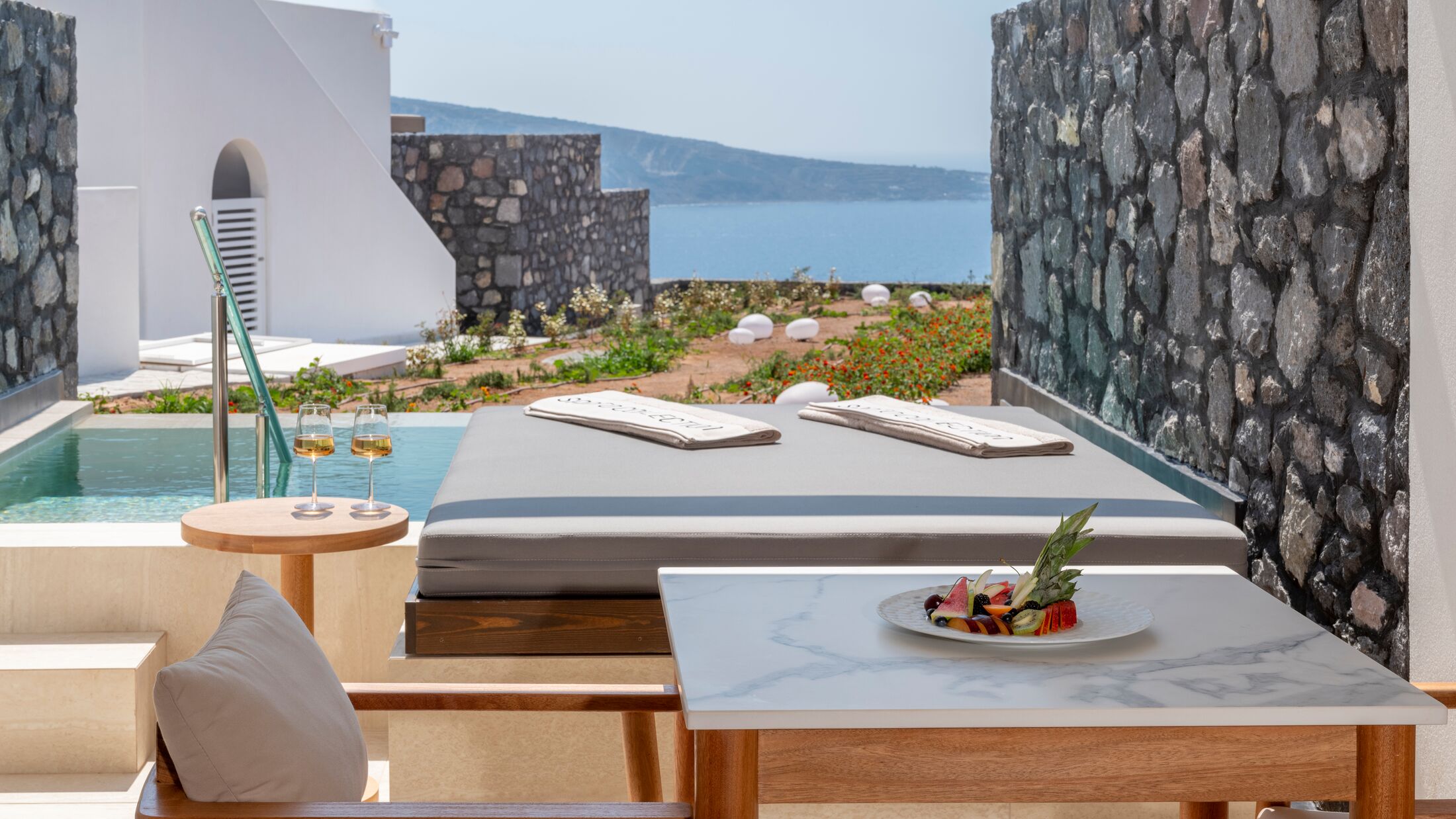 Santo-Pure-2025-Sunset-Two-Bedroom-Suite-Private-Pool-Sea-View-003-121818-Hybris