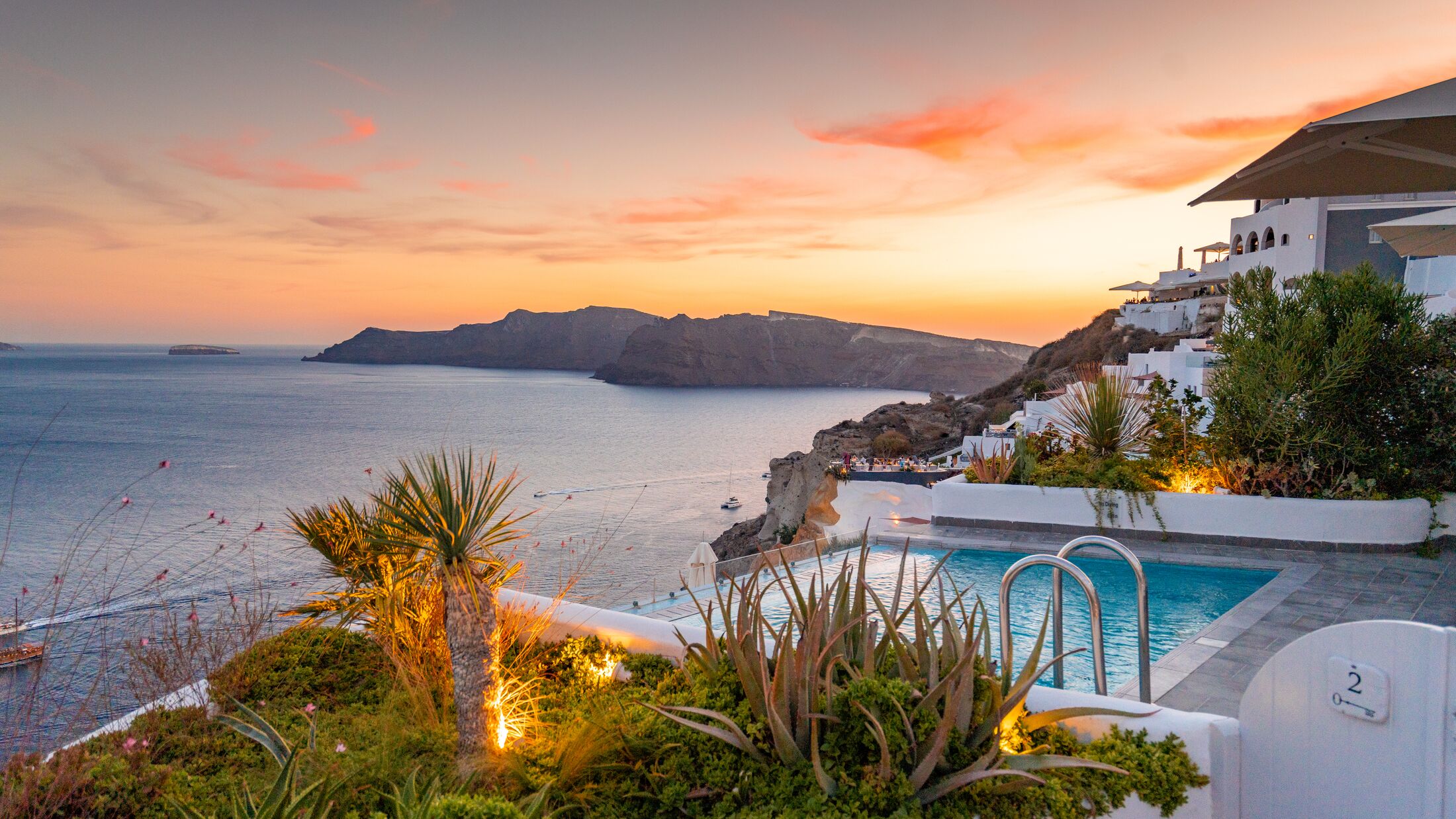 Santorini-Secret-2024-Grand-Suite-002-121858-Hybris