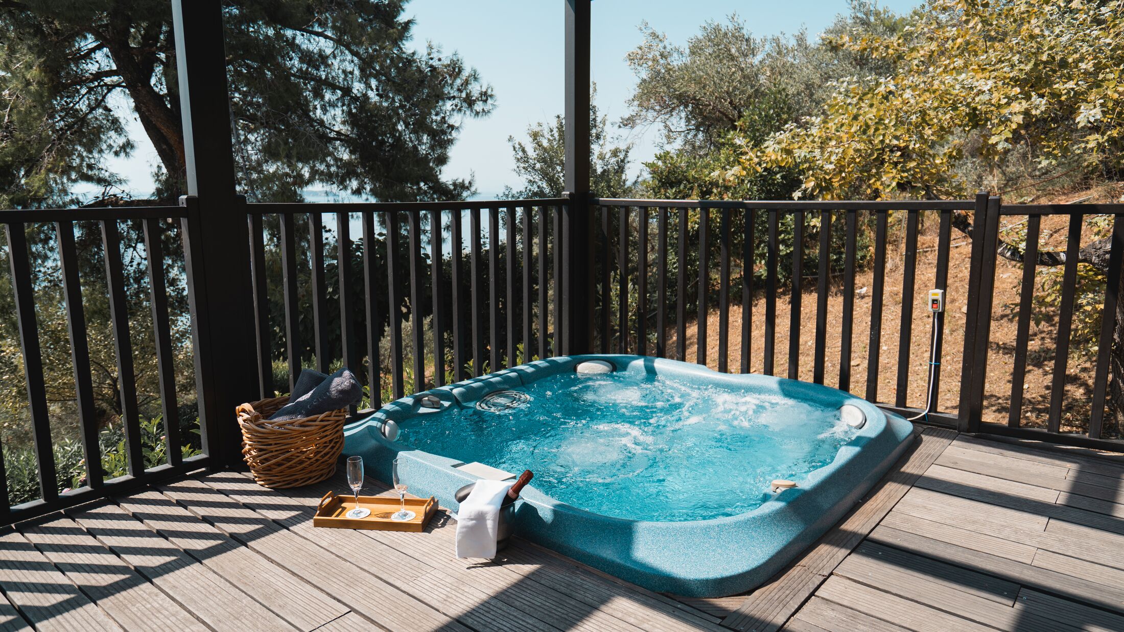 Aegean-Suites-2023-Room-012-119250-Hybris