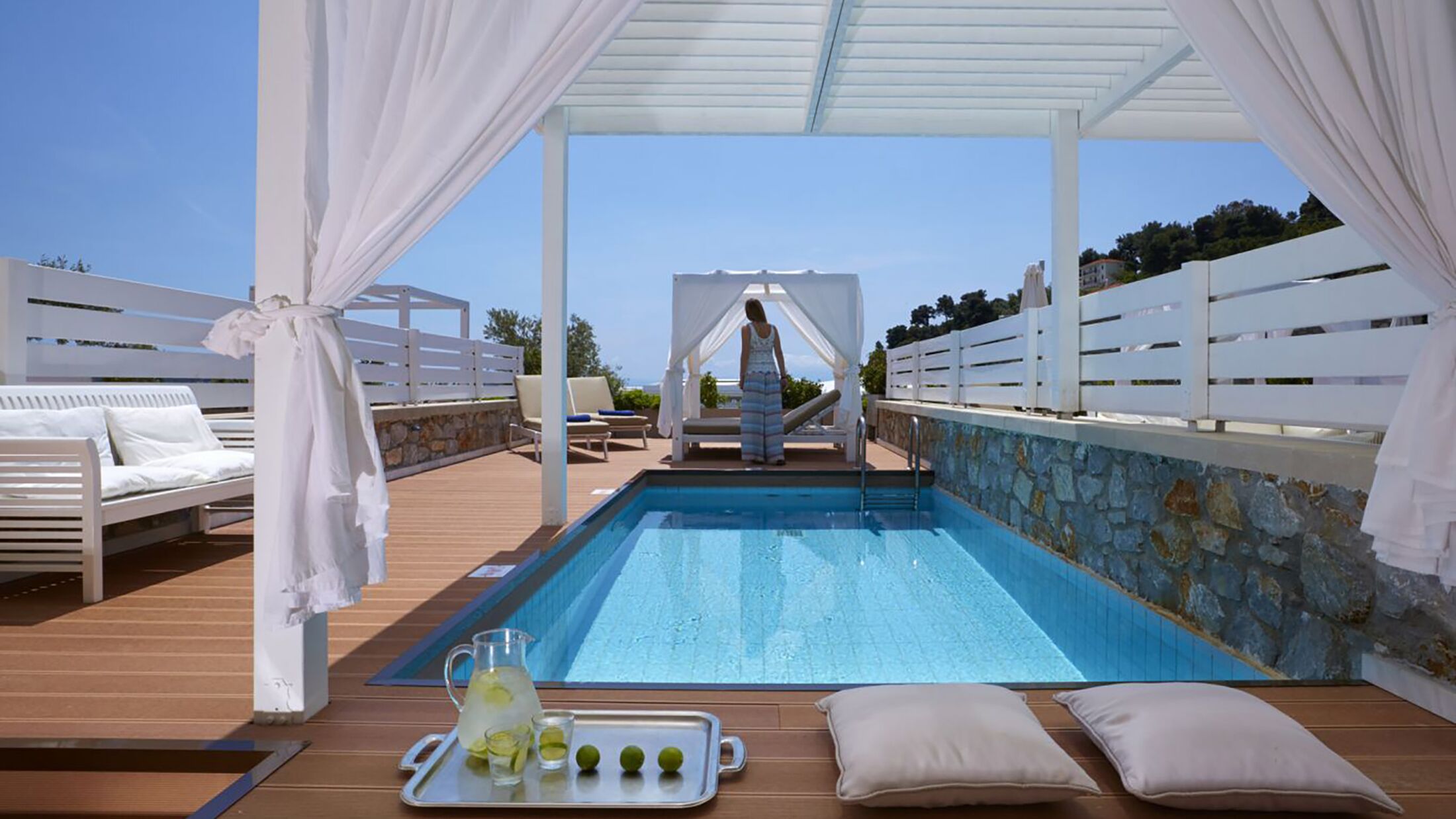 KB-Suites-2023-Suite-Private-Pool-Sea-View-003-120842-Hybris