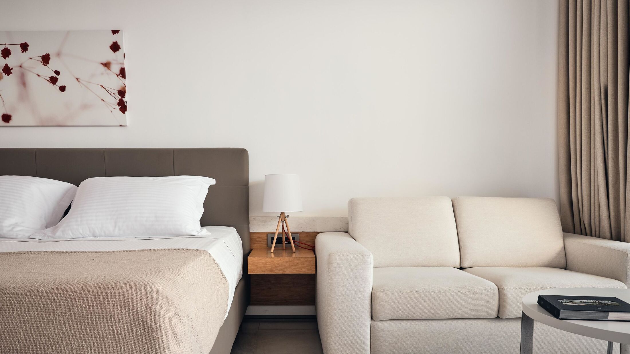 Lesante-Blu-2022-Seafront-Suite-Sea-View-002-121025-Hybris