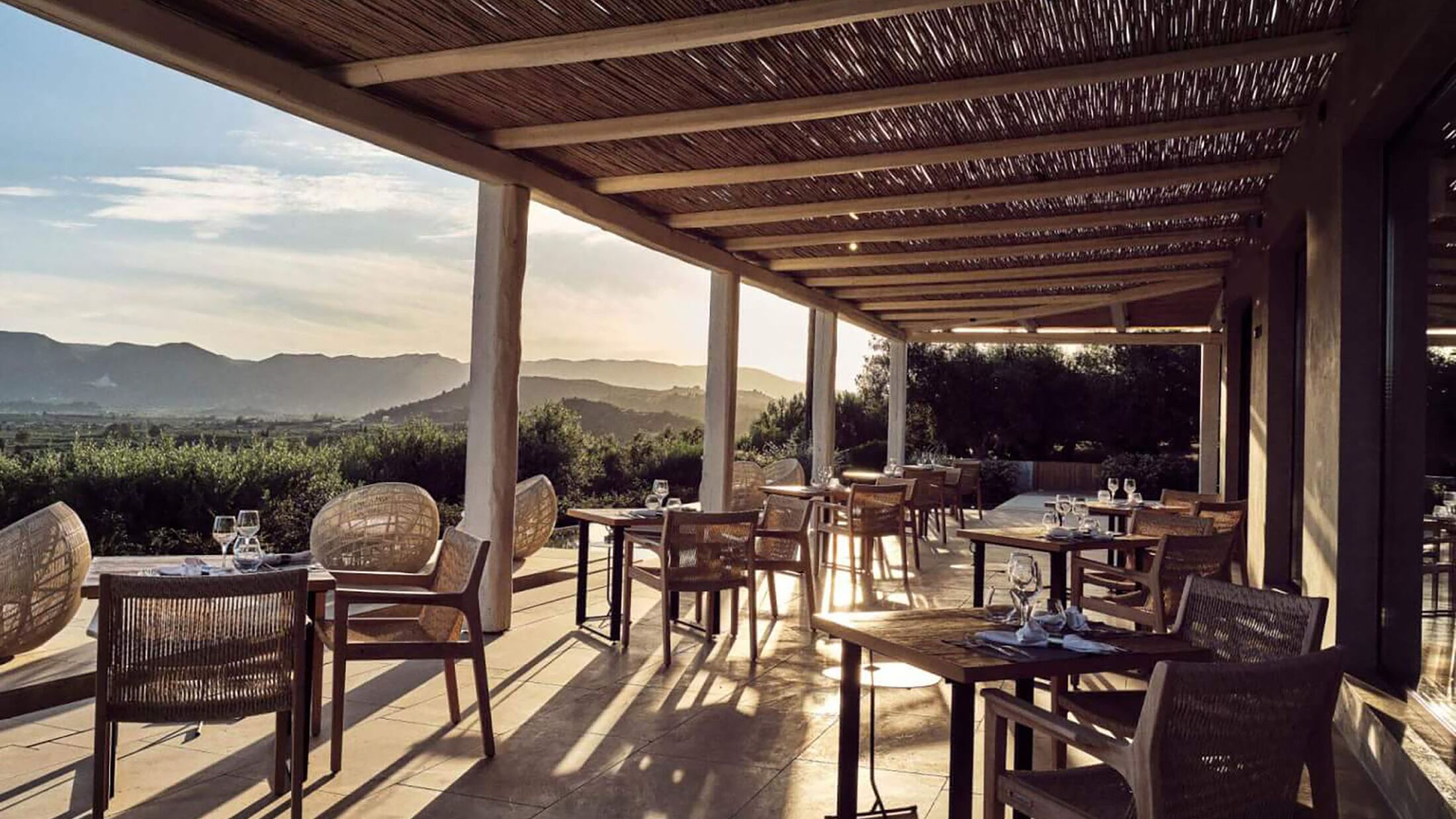 Flow Wine and Dine Restaurant