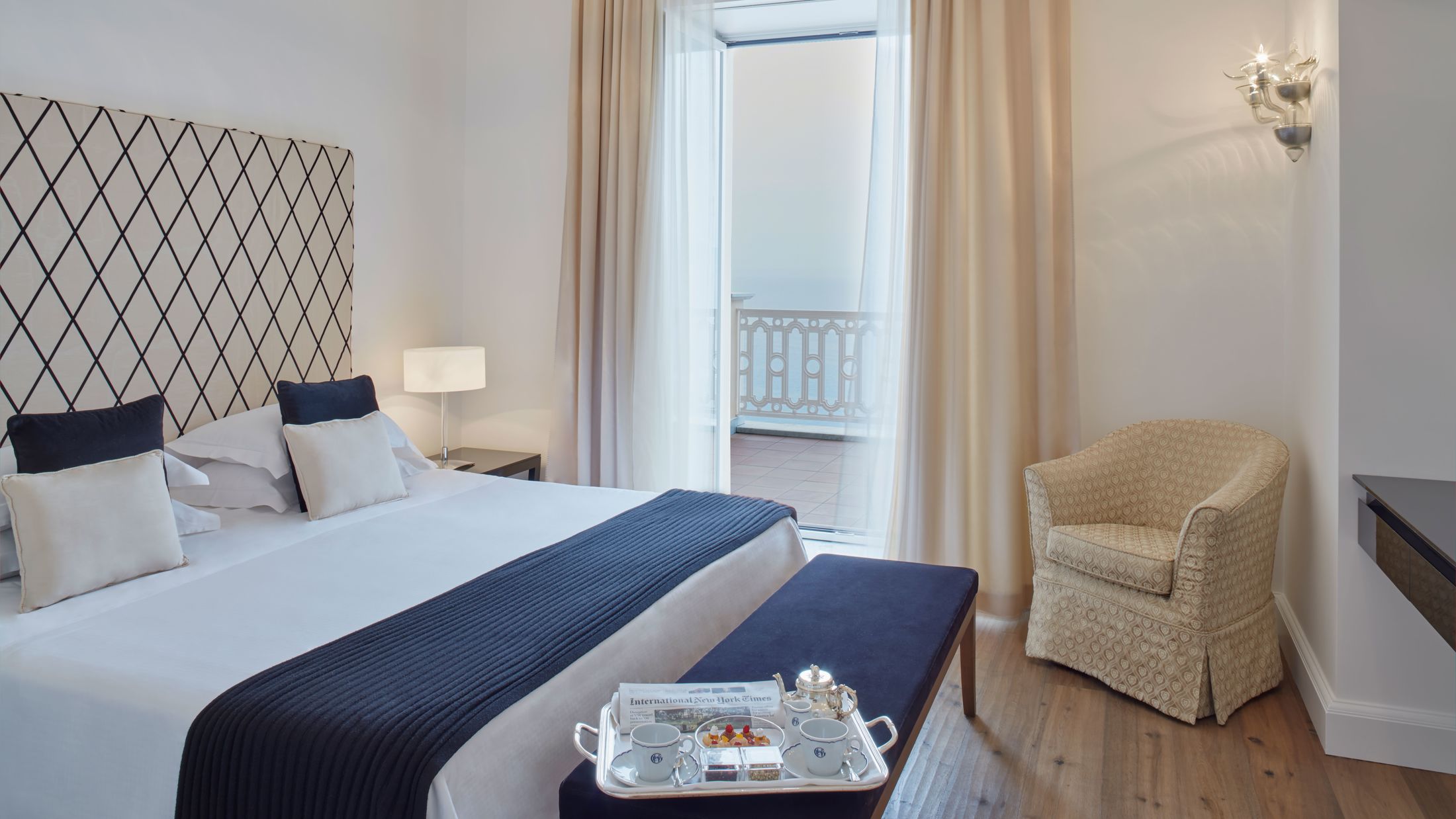 105095-Suite-Deluxe-Sea-View-Balcony-Hybris