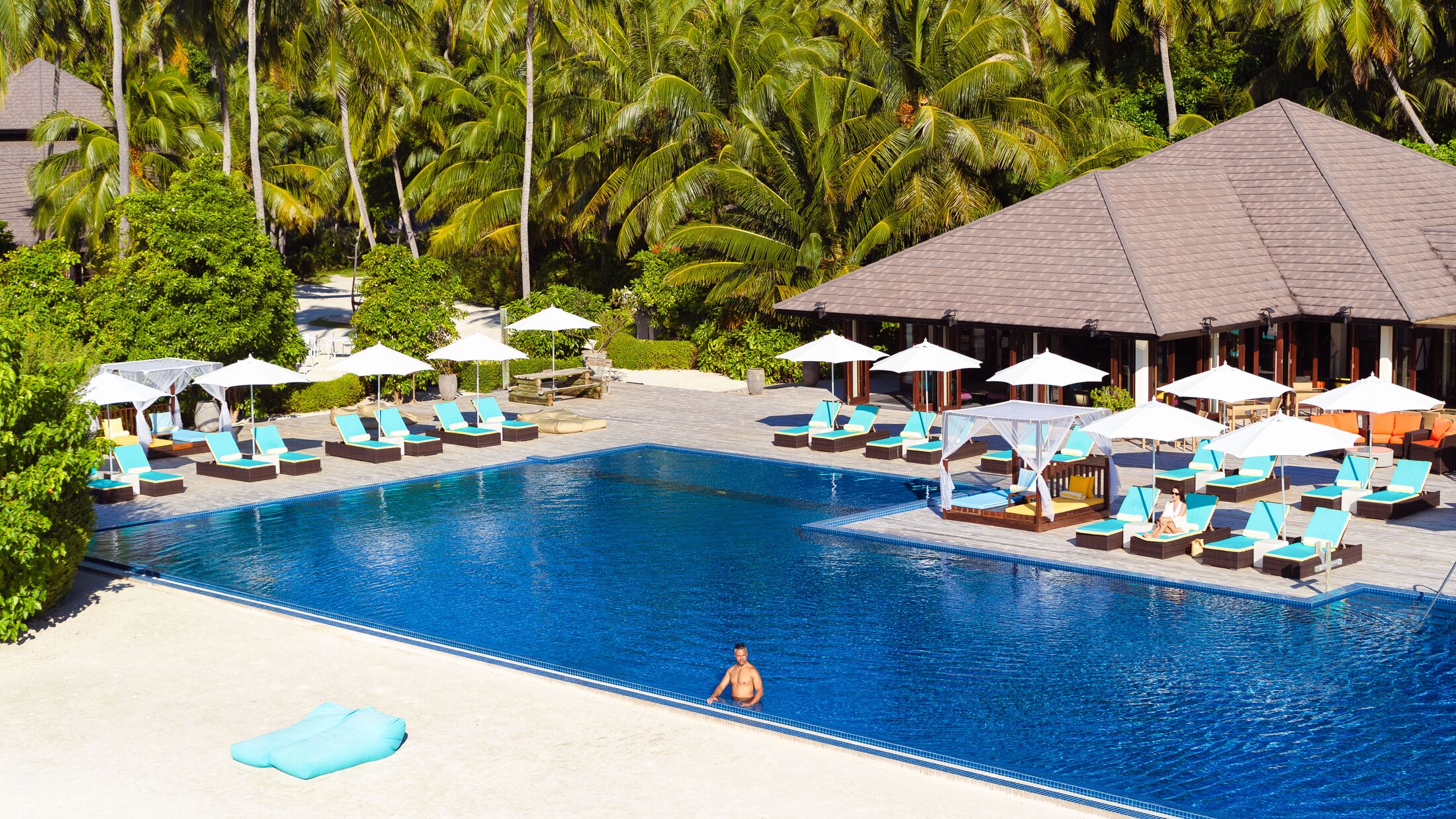 Liquid Pool and Bar