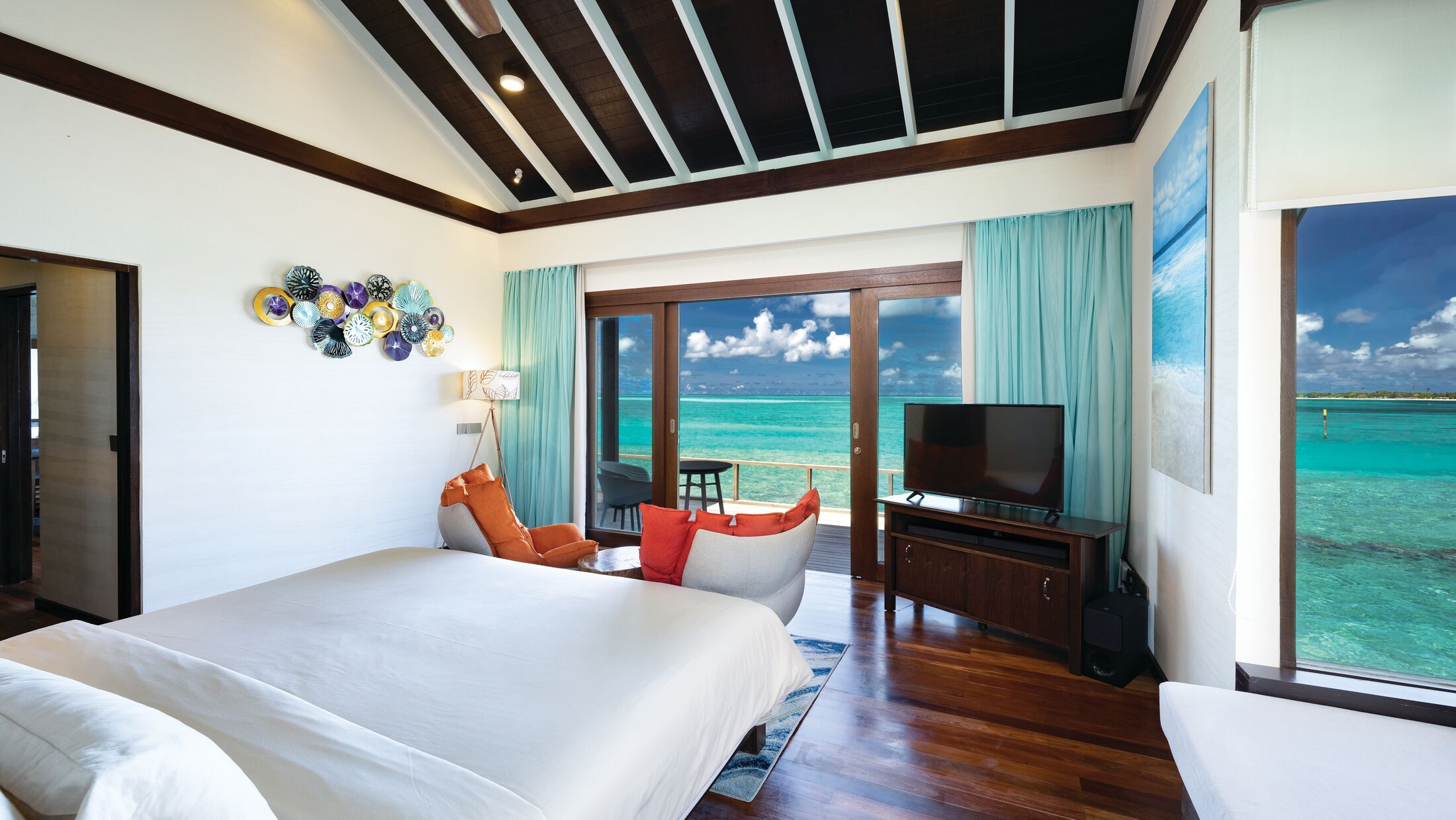 Atmosphere-Kanifushi-2023-Water-Villa-003-119967-Hybris