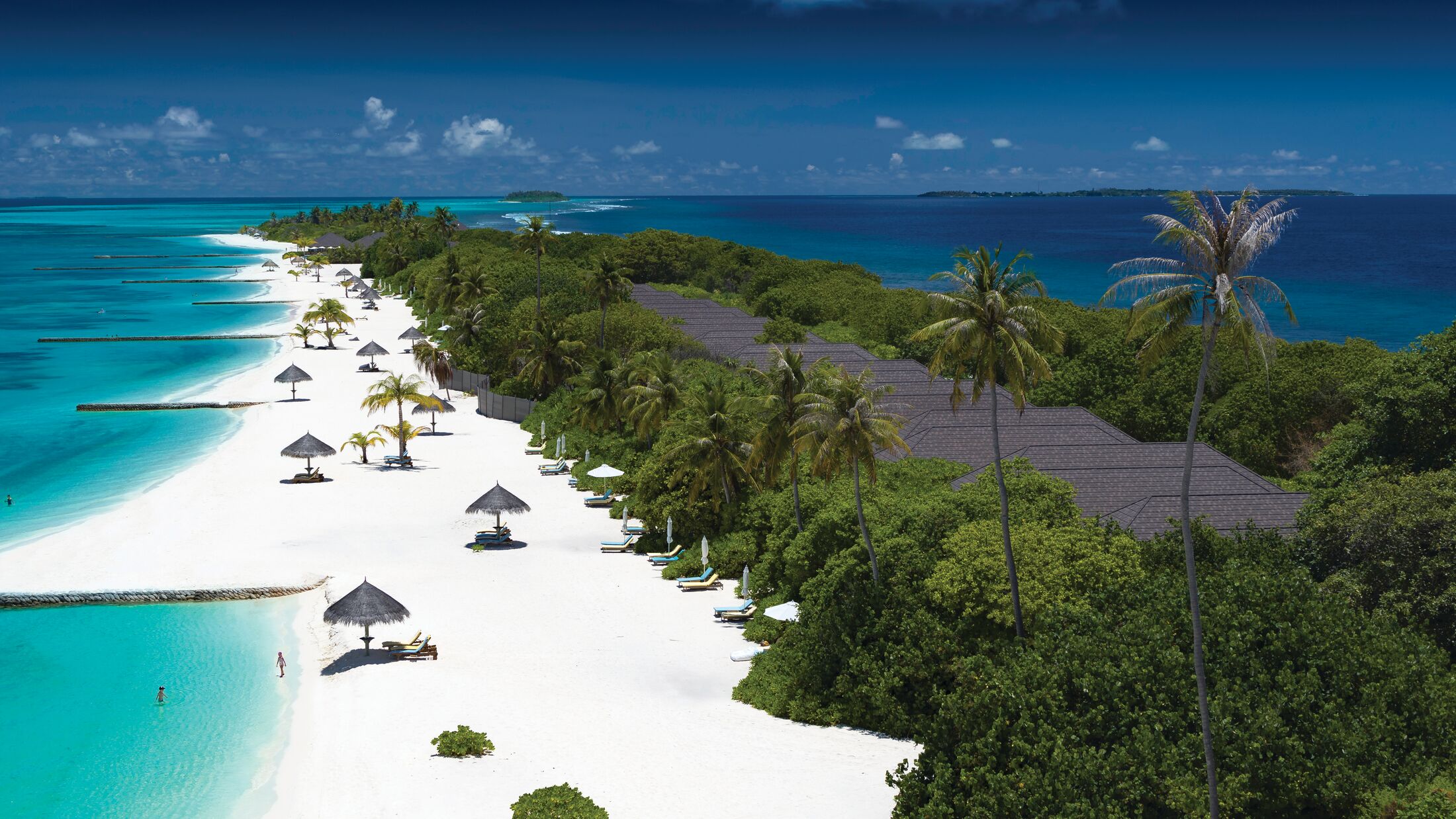 Atmosphere-Kanifushi-2023-Beach-View-003-119967-Hybris