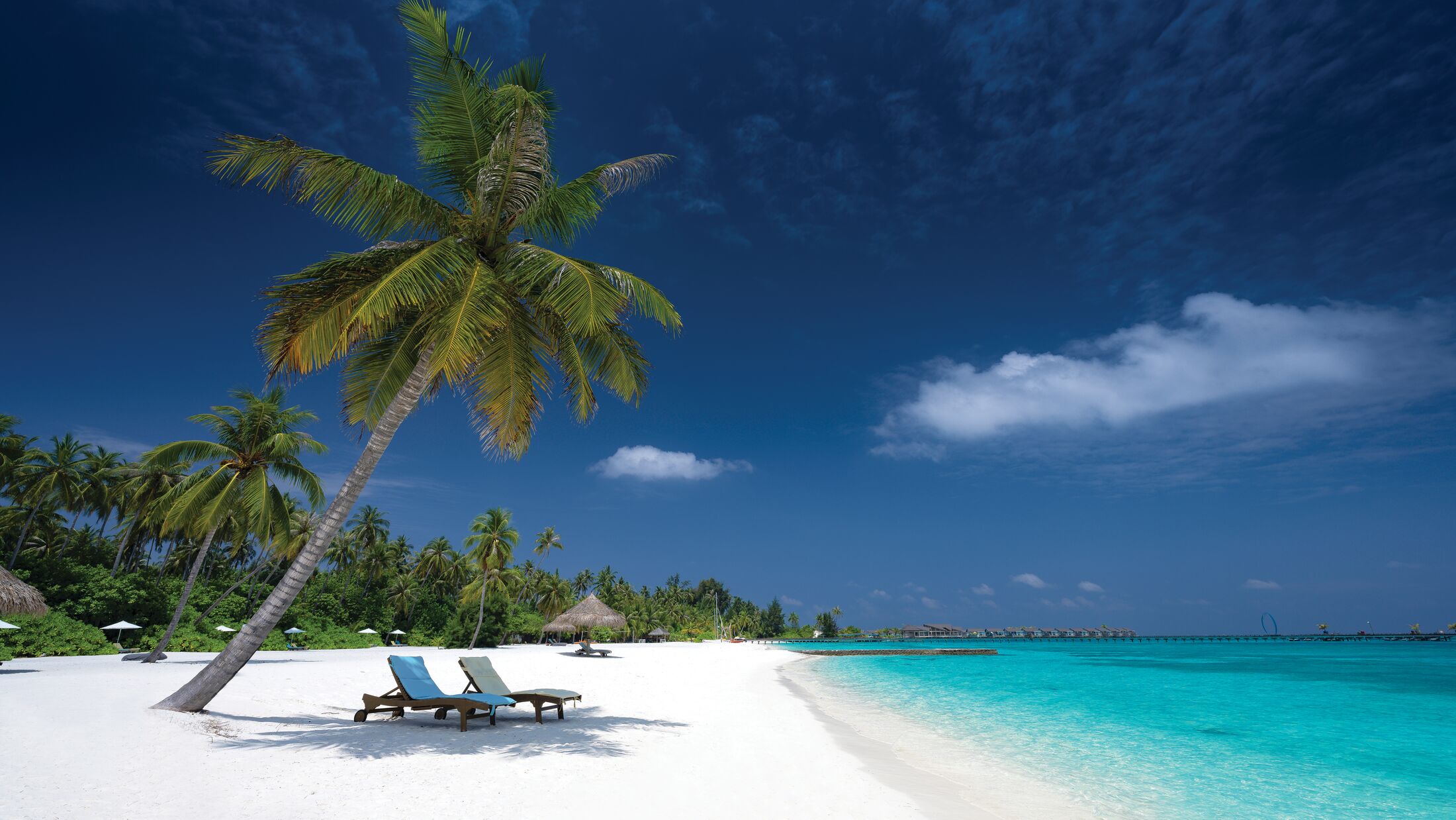 Atmosphere-Kanifushi-2023-Beach-View-008-119967-Hybris