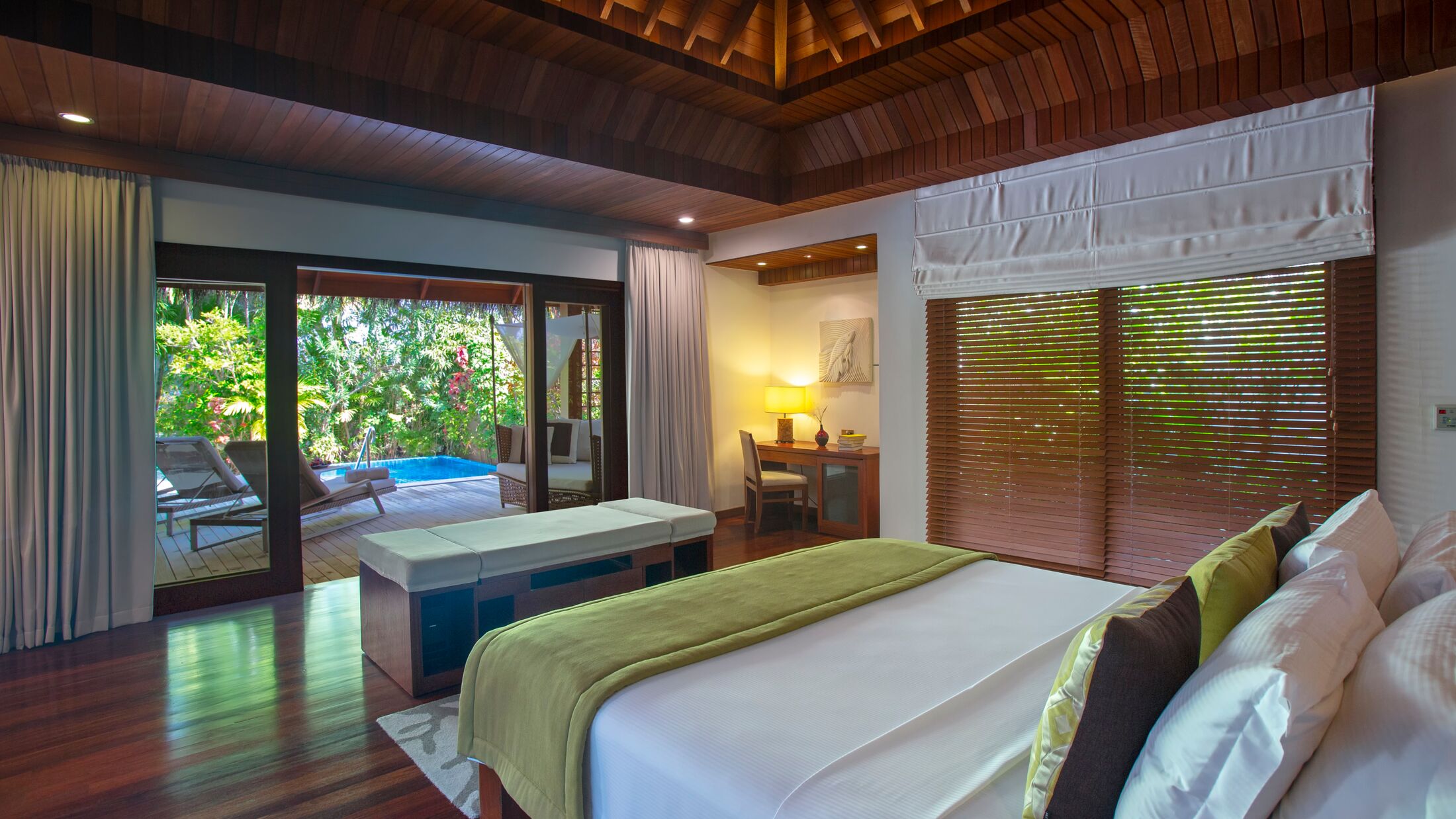 Baros-Maldives-2023-Baros-Pool-Villa-002-117383-Hybris