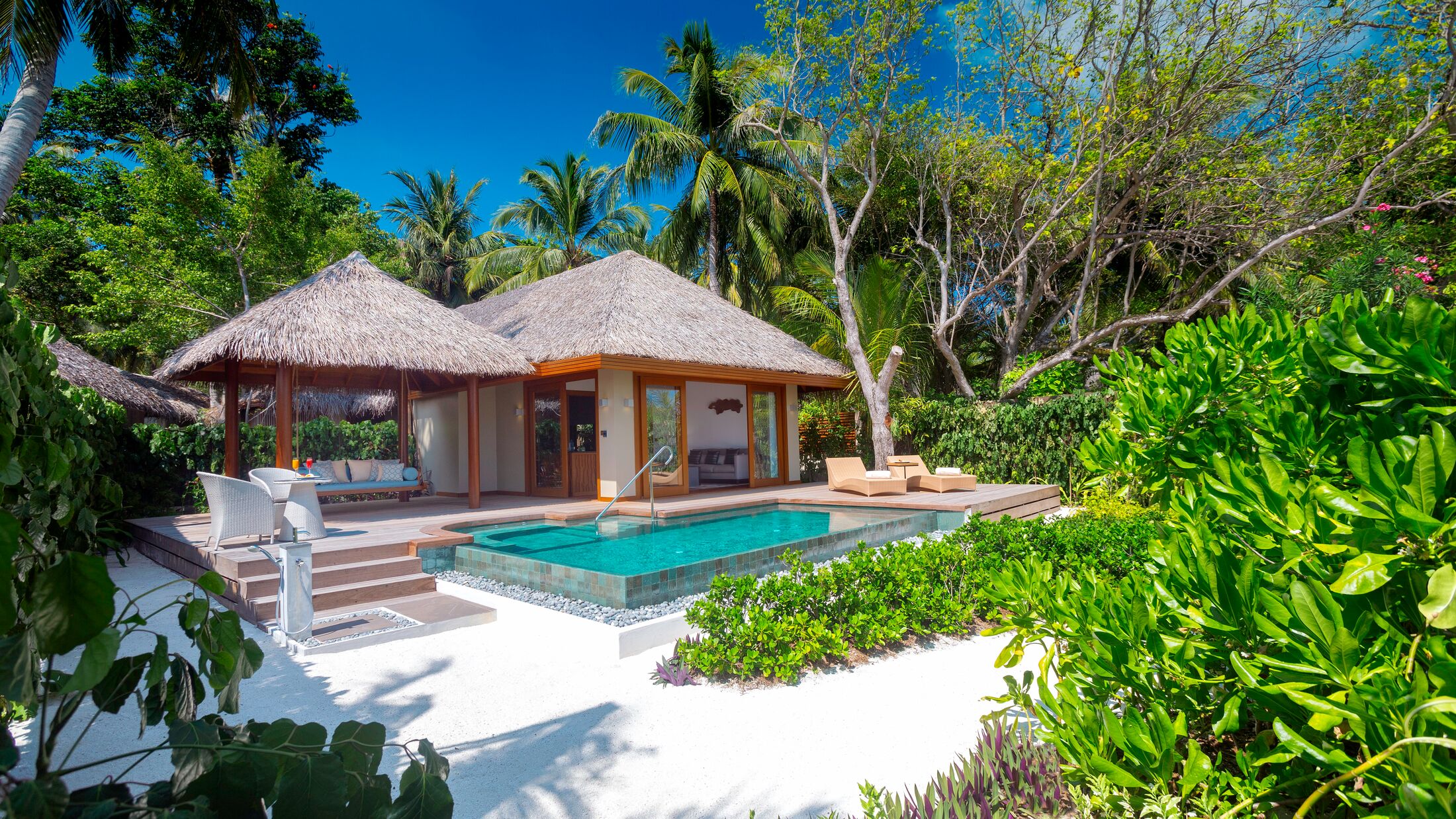 Baros-Maldives-2023-Baros-Suite-001-117383-Hybris