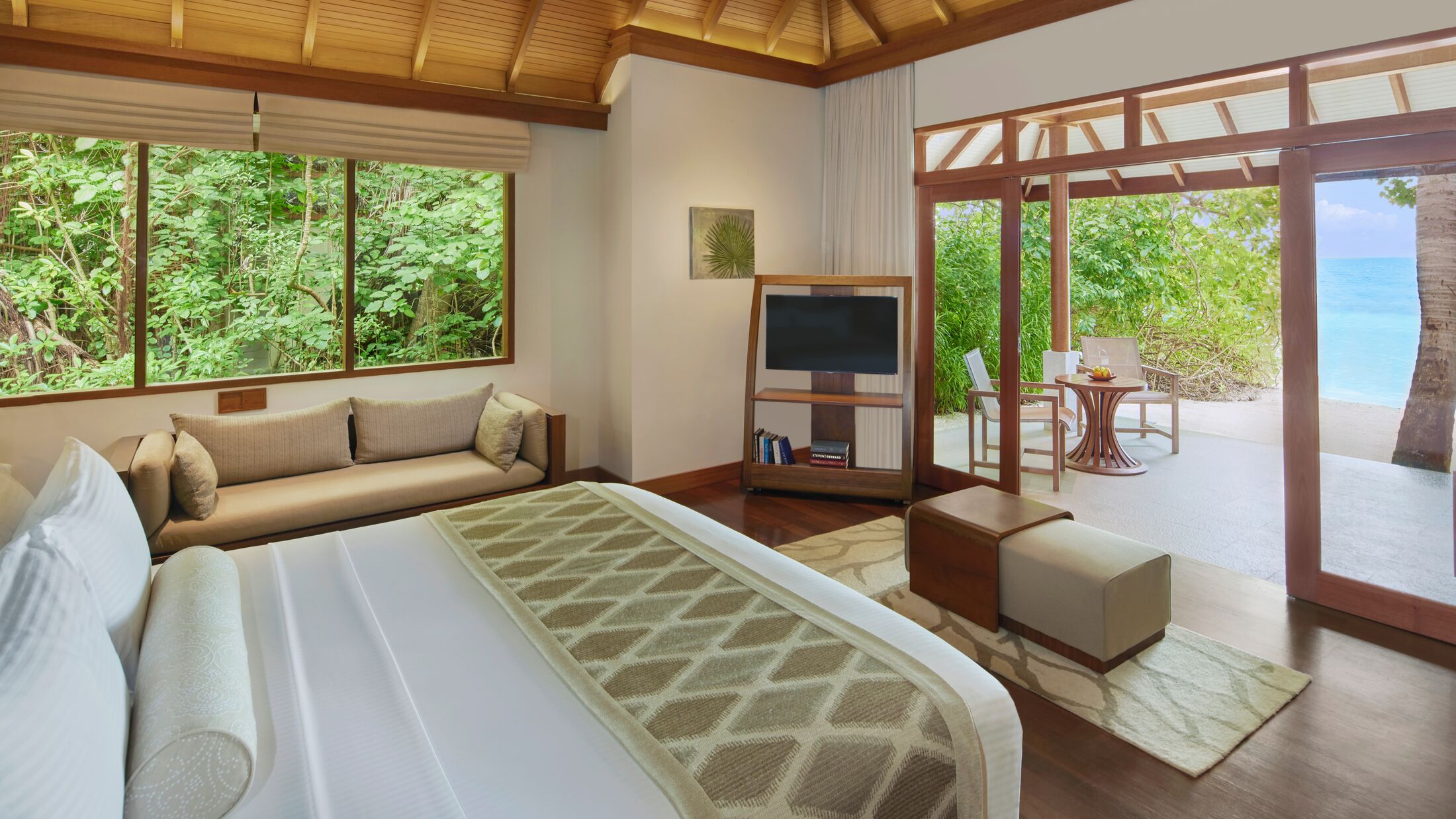 Baros-Maldives-2023-Deluxe-Villa-007-117383-Hybris