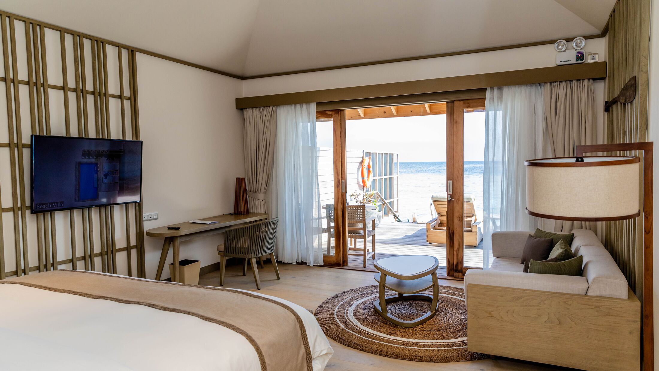 Kagi-Island-2023-Lagoon-Pool-Villa-003-121888-Hybris