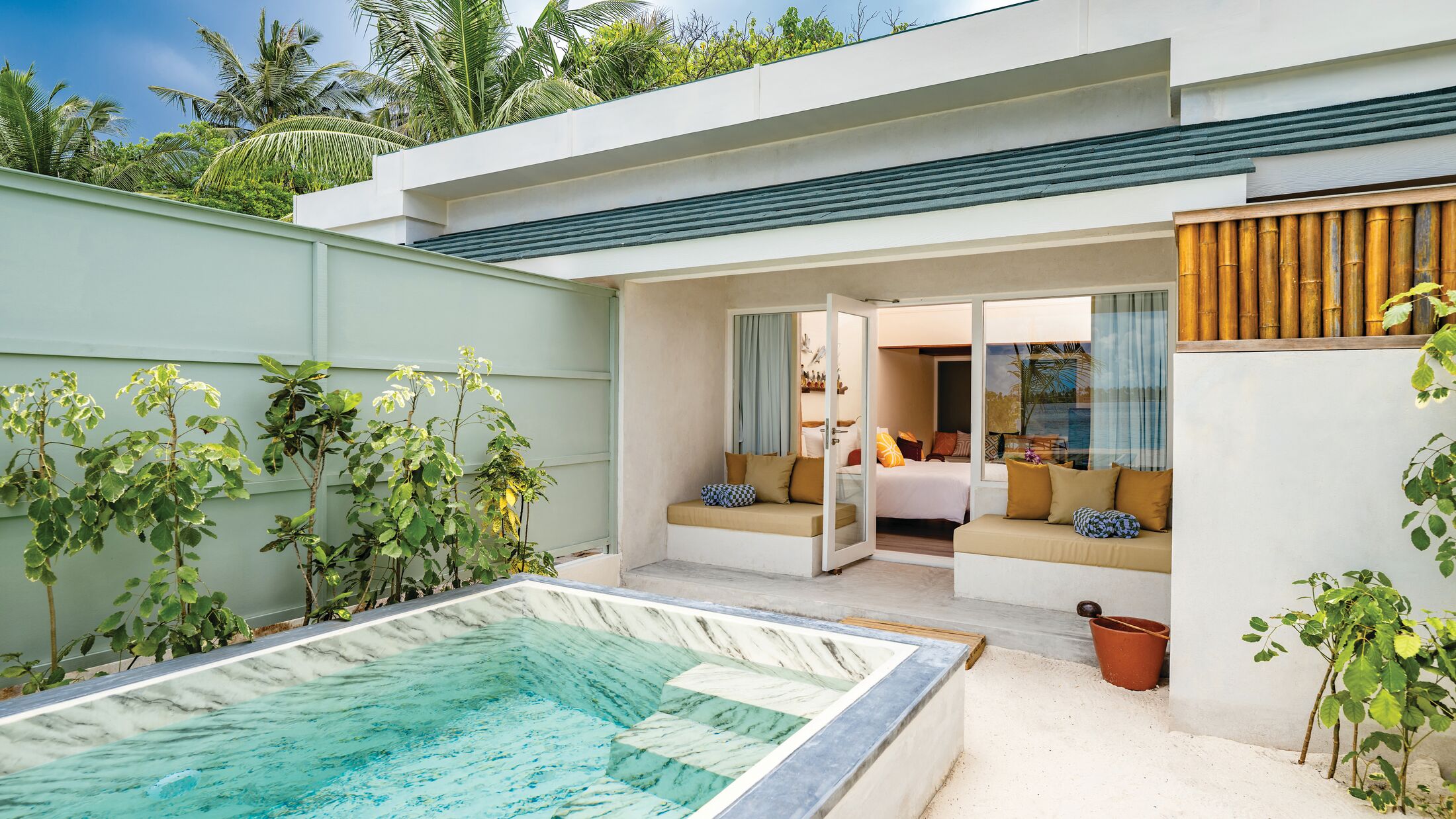 OBLU-Helengeli-2024-Family-Beach-Villa-Private-Pool-001-120327-Hybris