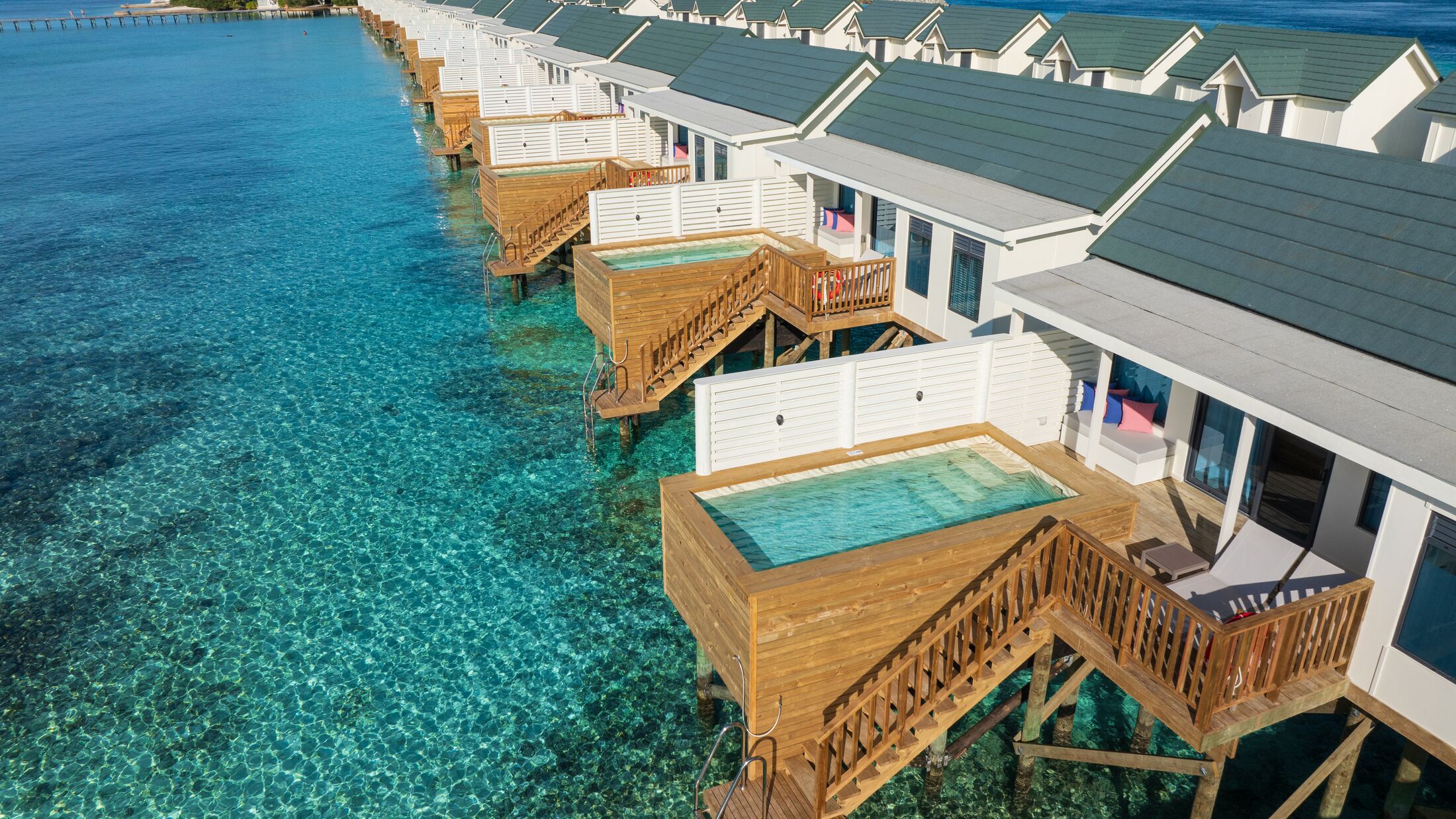 OBLU-Helengeli-2024-Water-Villa-Private-Pool-002-120327-Hybris