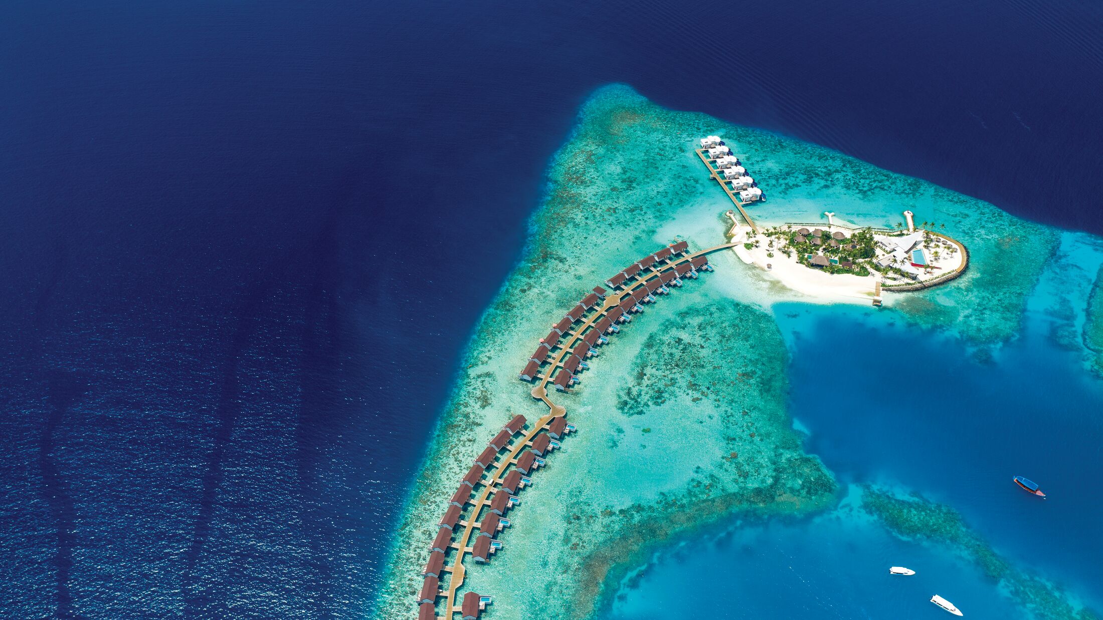 OBLU-Sangeli-2023-Aerial-Island-View-004-120975-Hybris