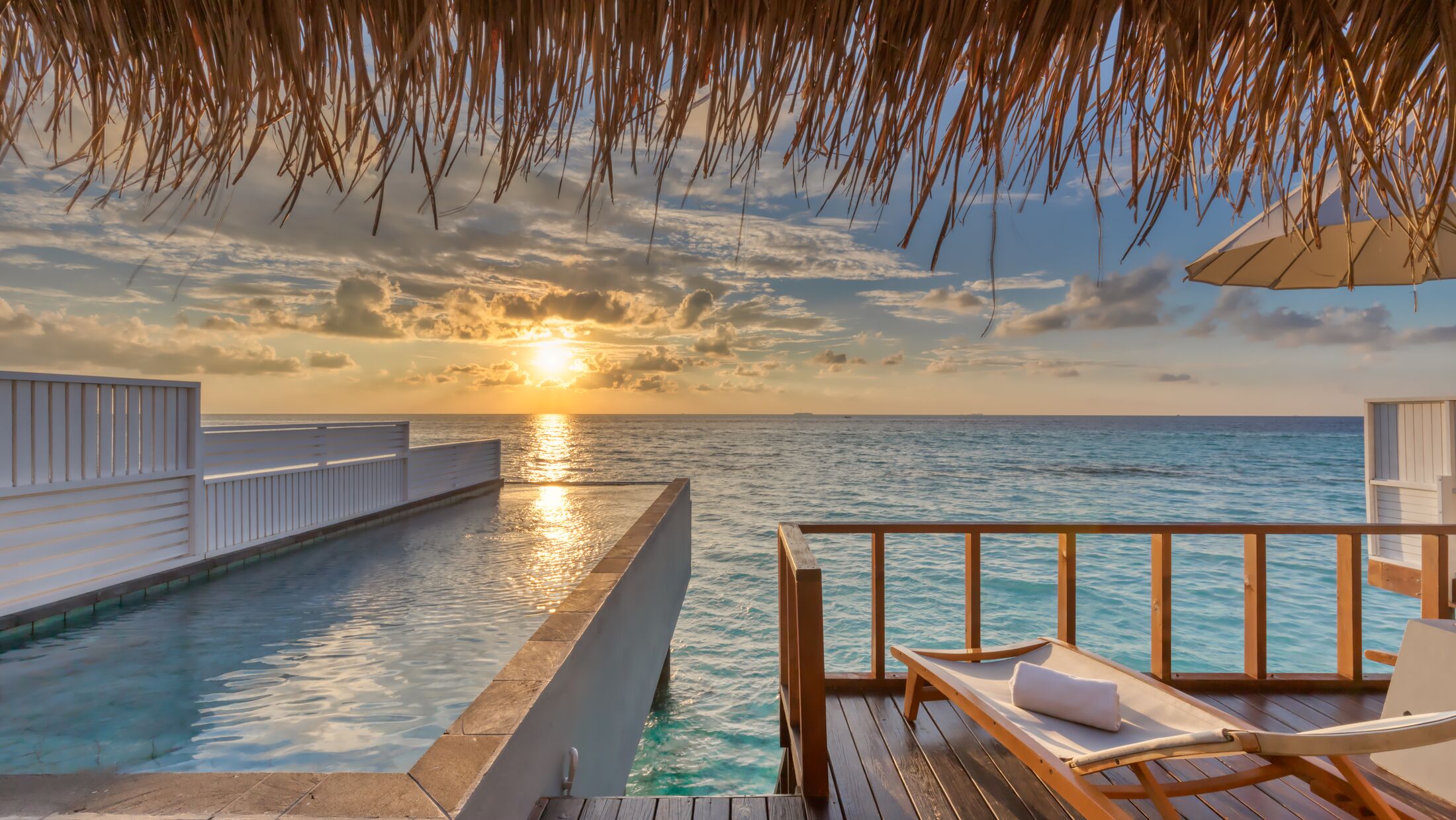 OZEN-Maadhoo-2023-Wind-Villa-Private-Pool-010-120432-Hybris